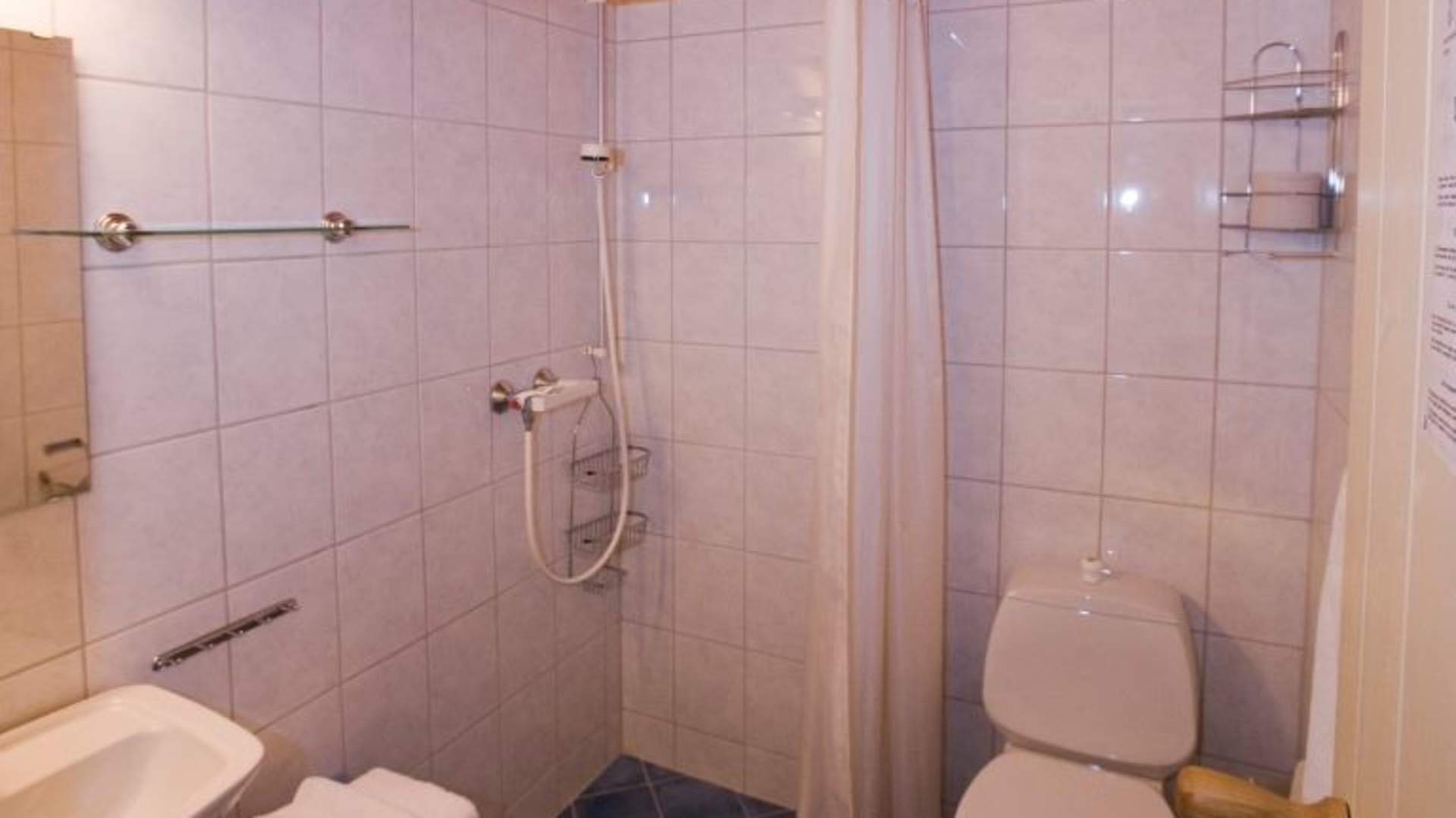 jpg_rorbu9-web.jpg