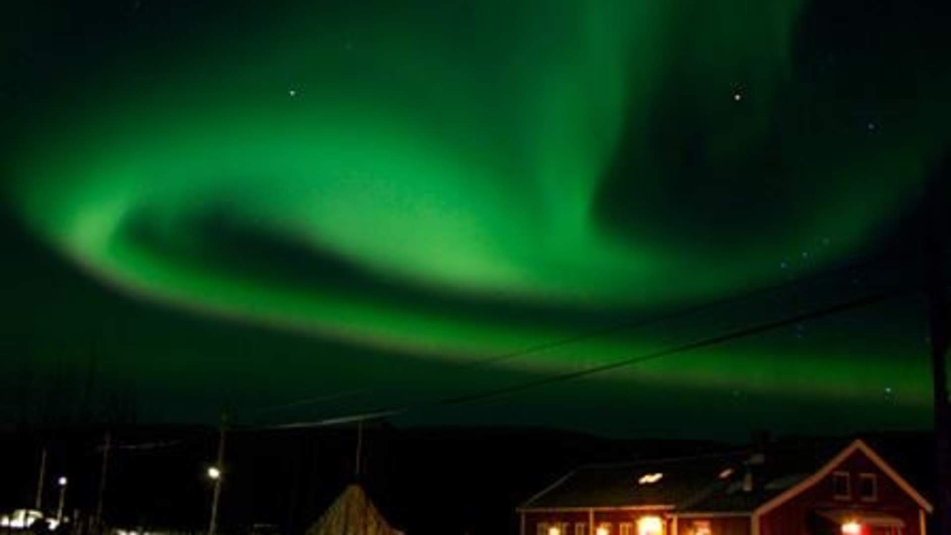 Snowmobile hunt for the Northern Lights