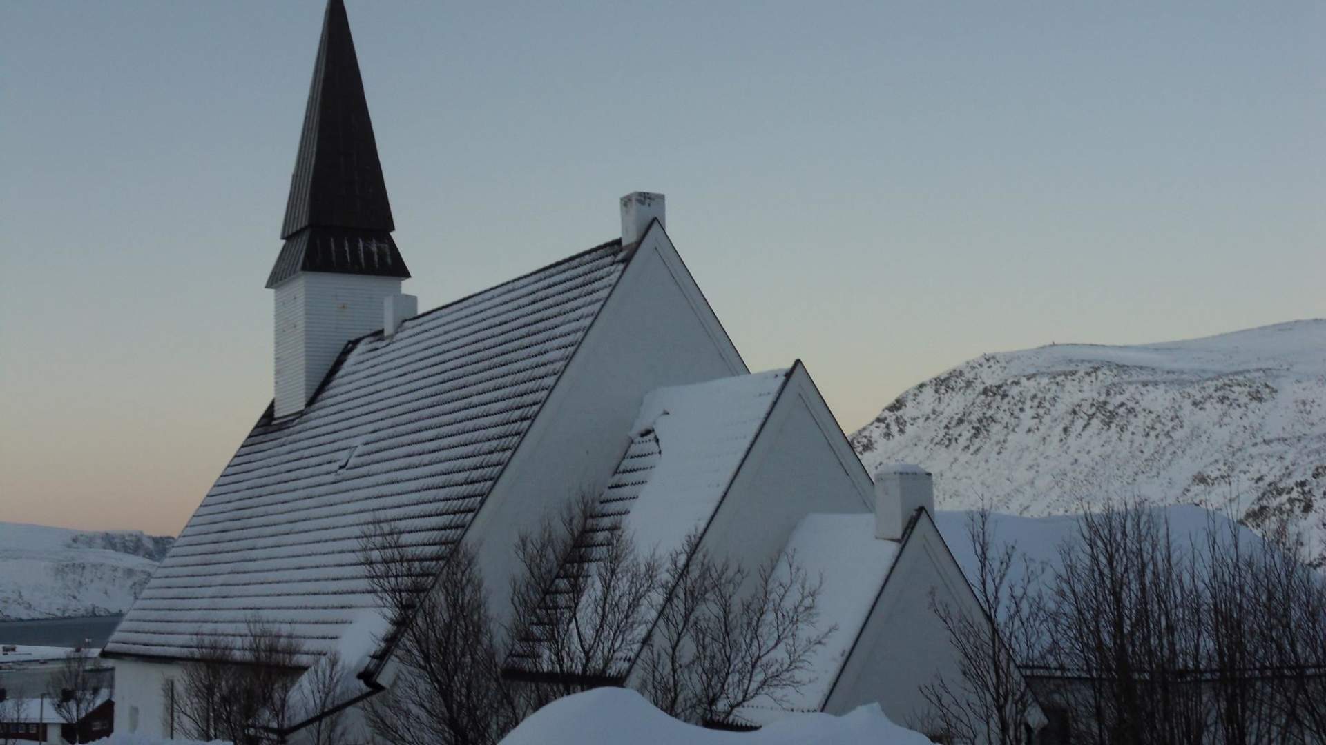 Kjøllefjord_Kirke_1.jpg