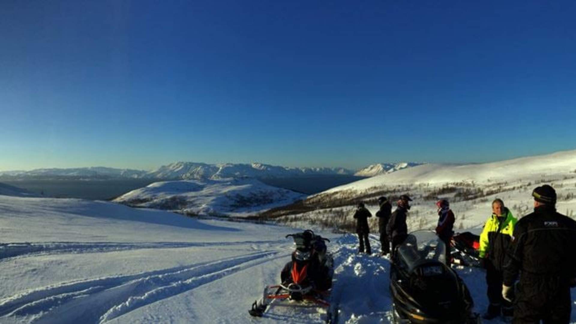 Snowmobile Safari