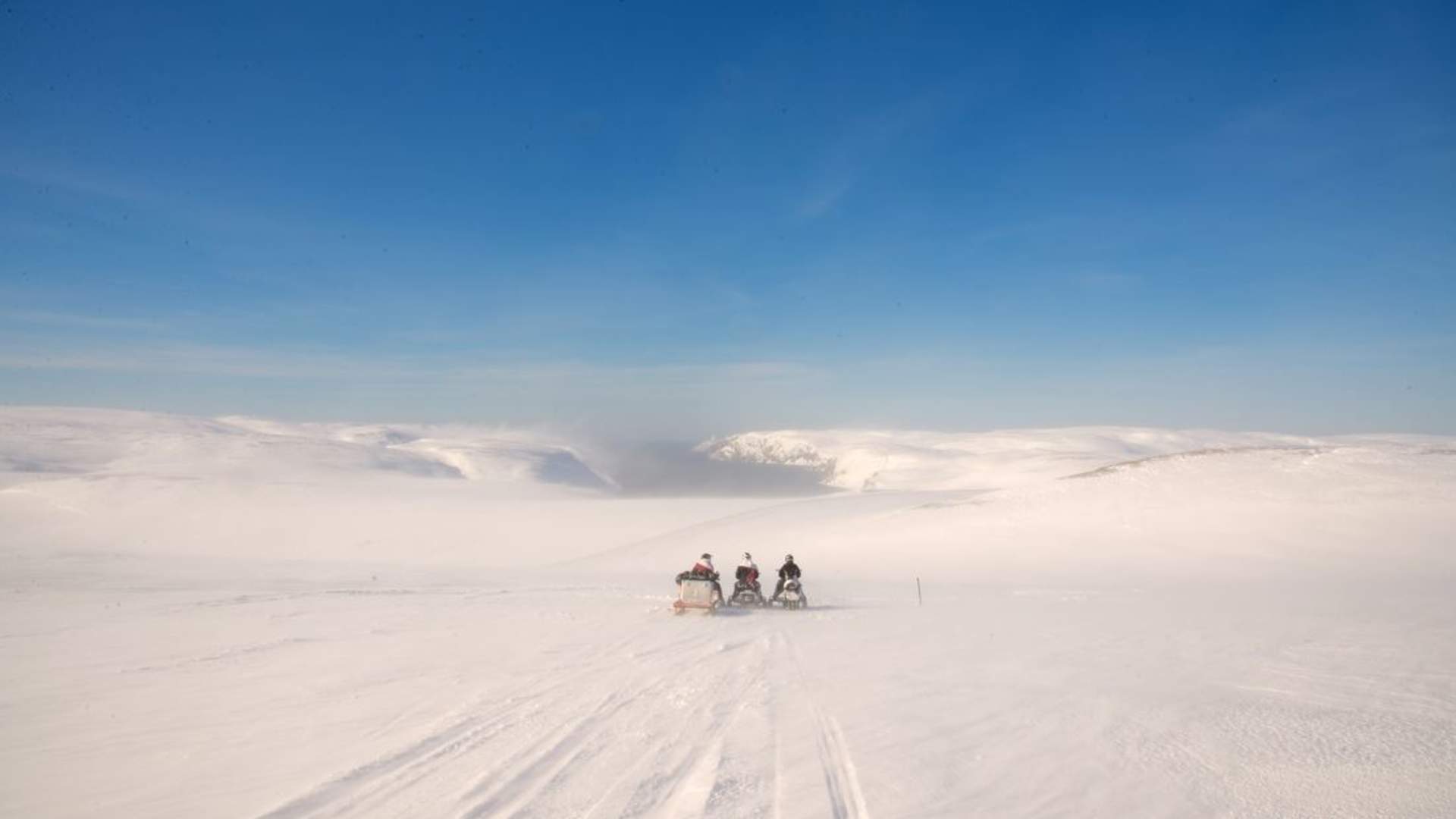 Midnight Expedition to the North Cape