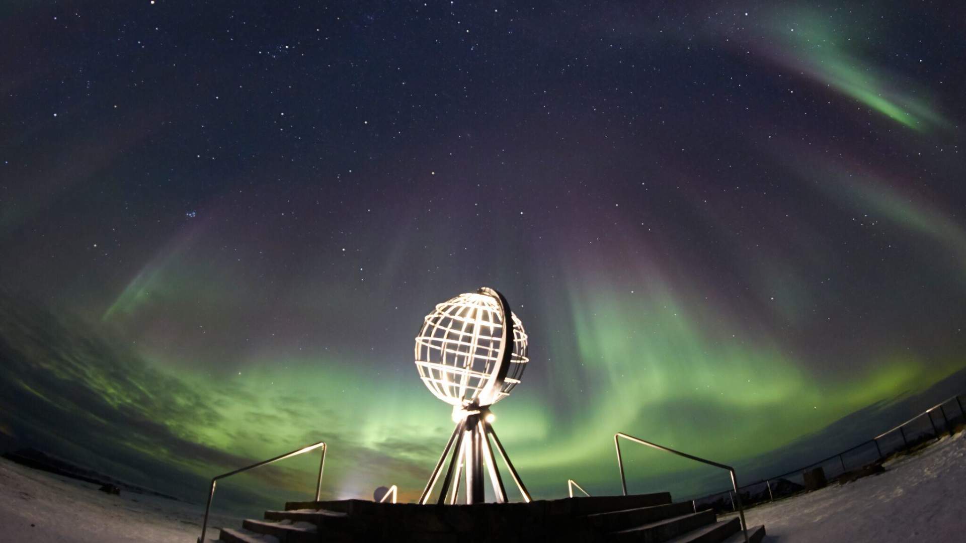 Adventure to the North Cape by Night and Hunt for the Aurora Borealis