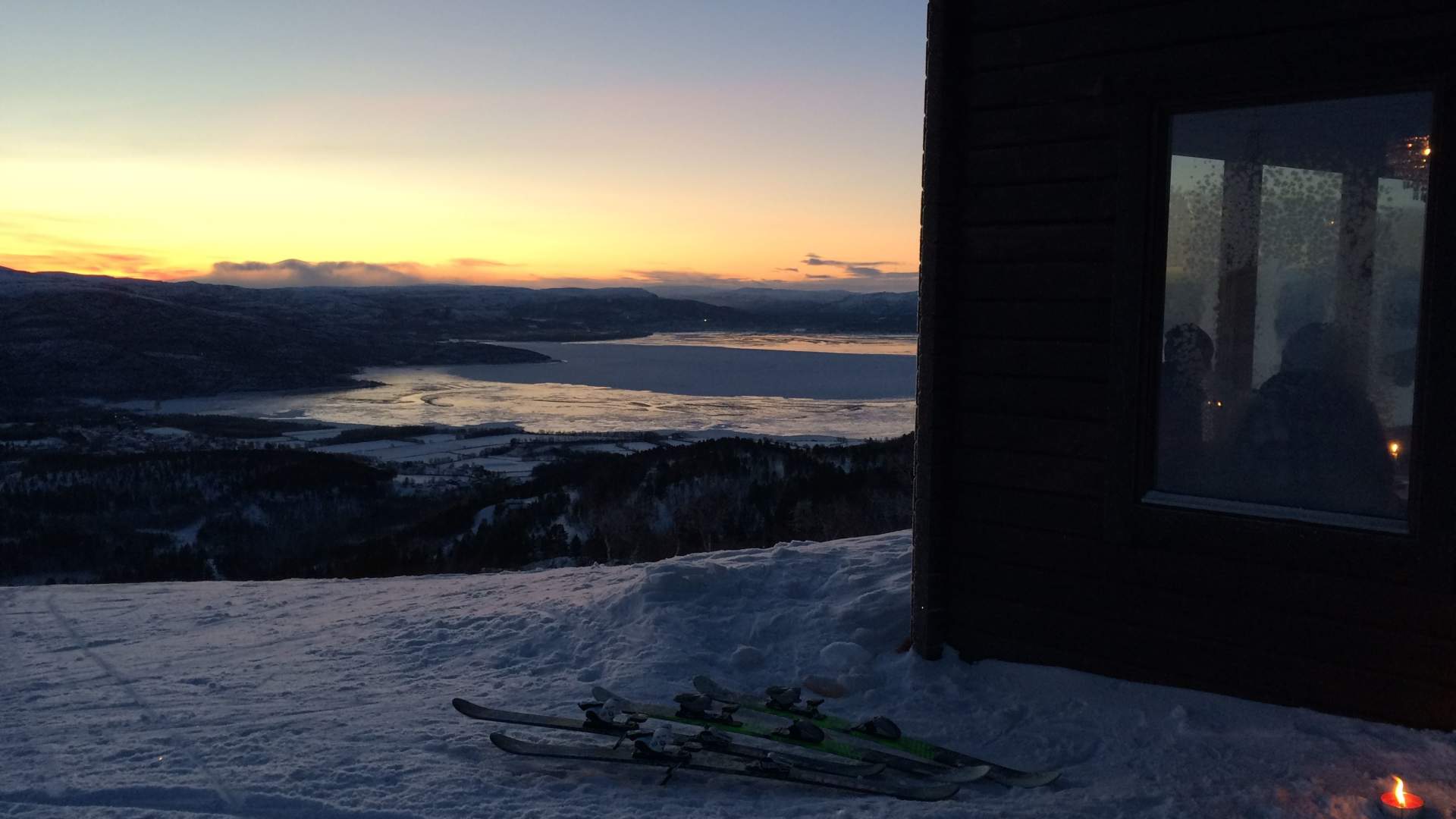 Alpine Skiing under Arctic Light