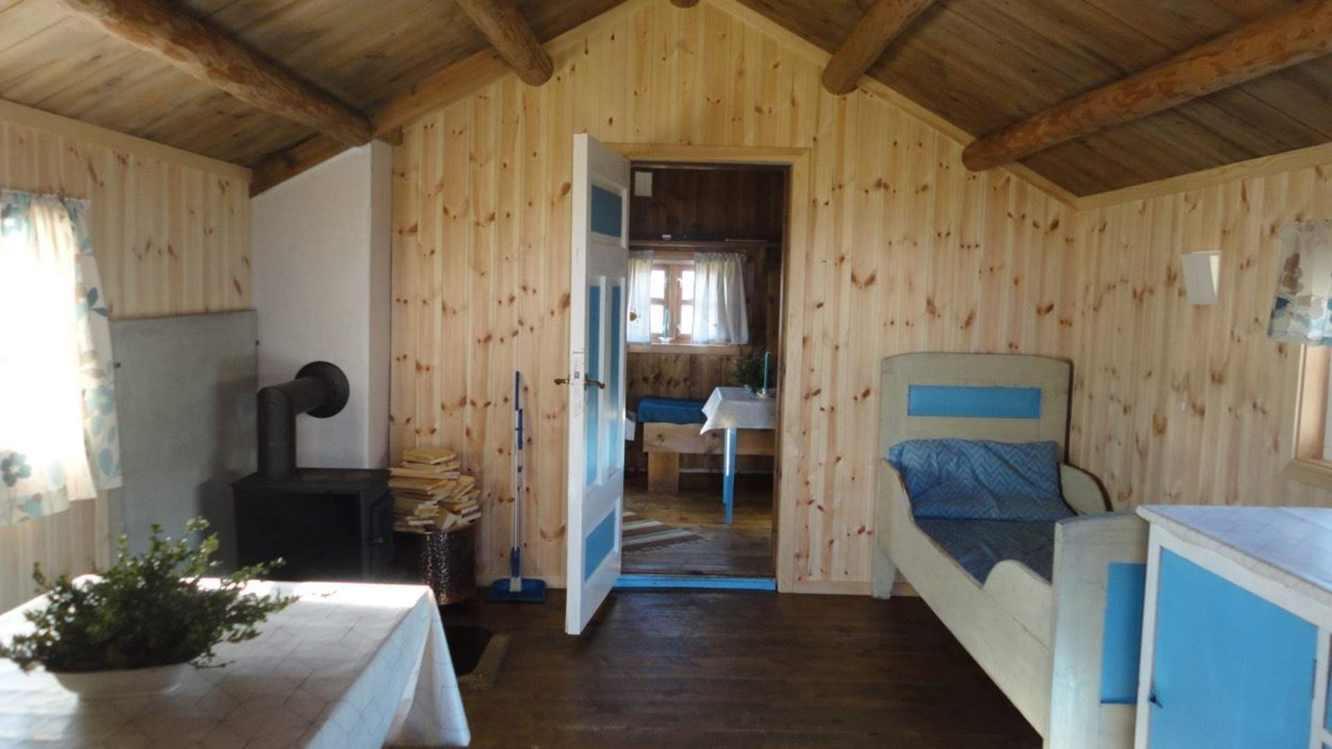 Langtjønnbue innendørs 