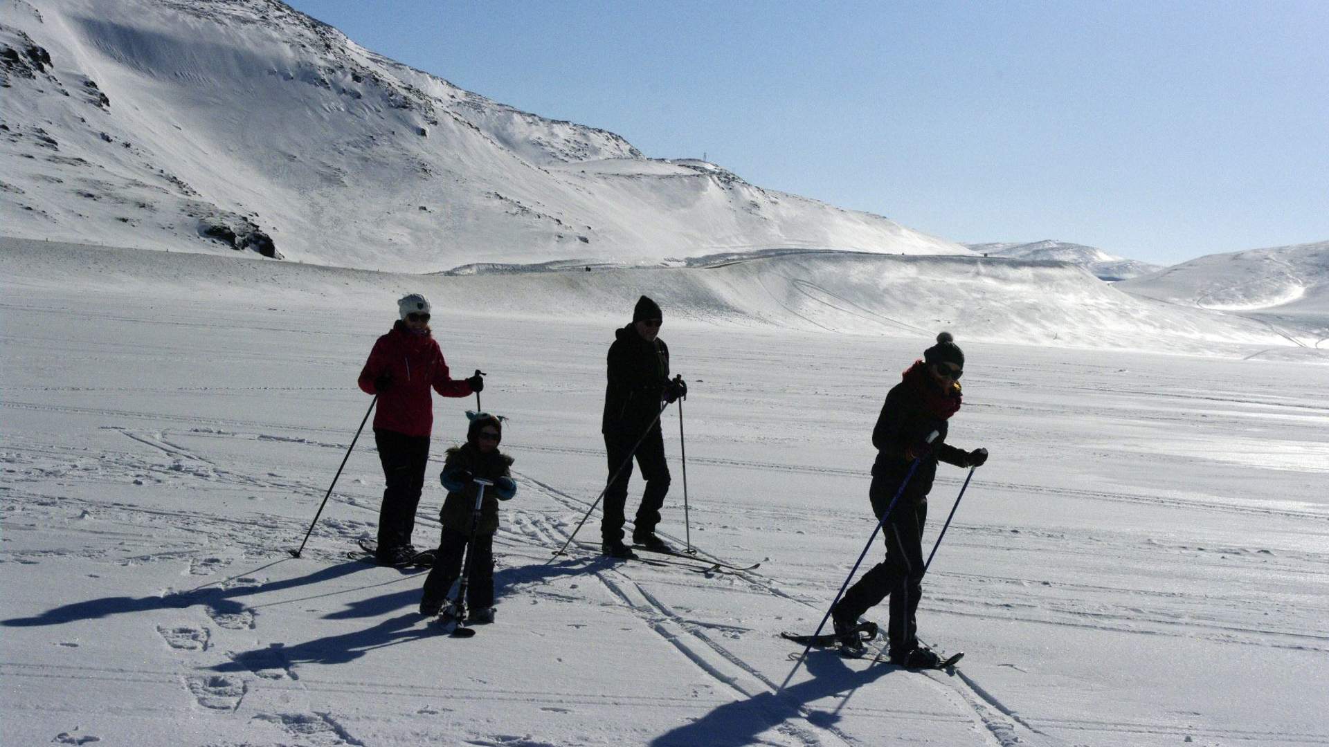 Snowfun and aurora chase in BaseCamp NorthCape