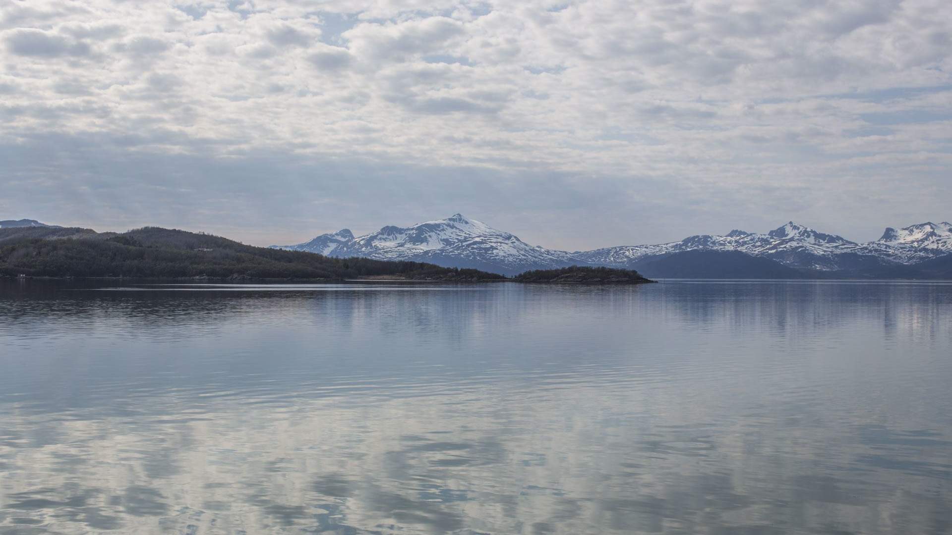 Camp Solbergfjord Sea Lodge