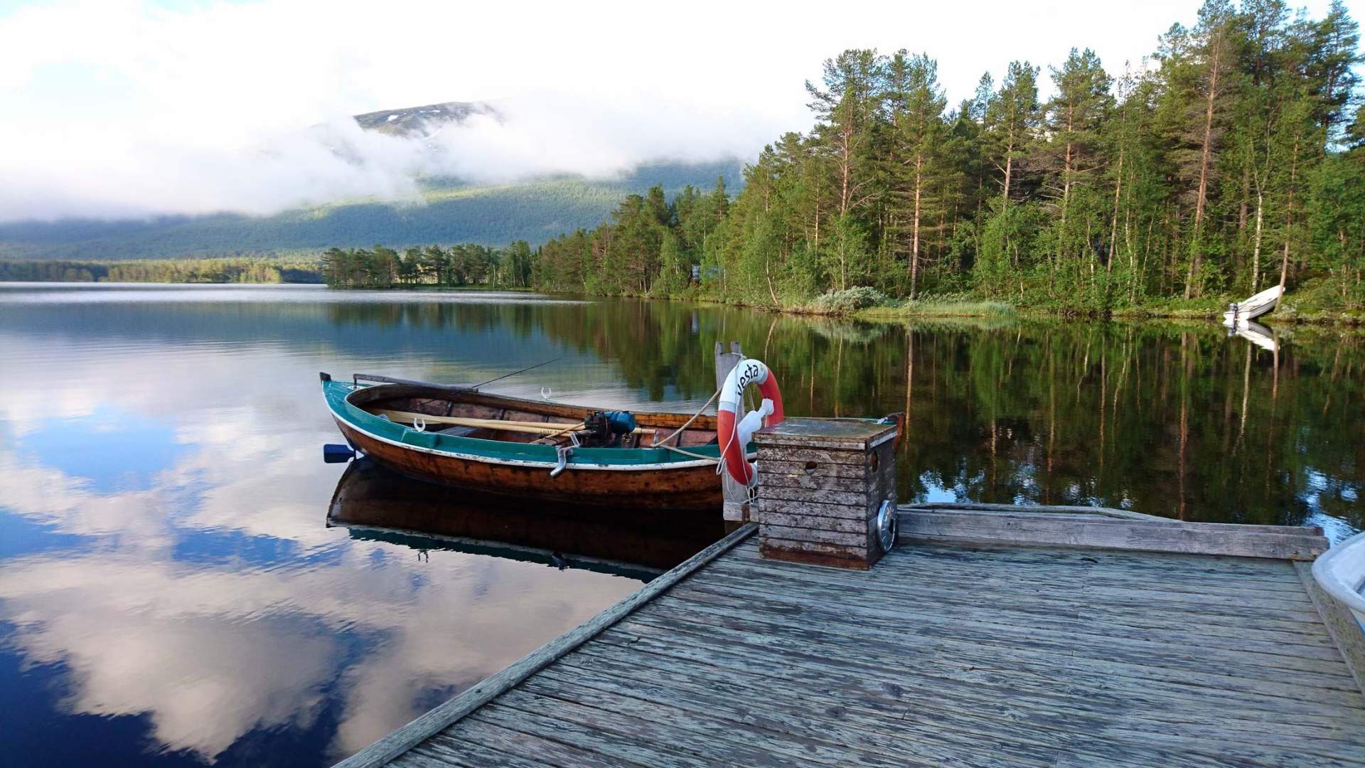Fiske på Lesjaskogsvatnet med overnatting i hytte