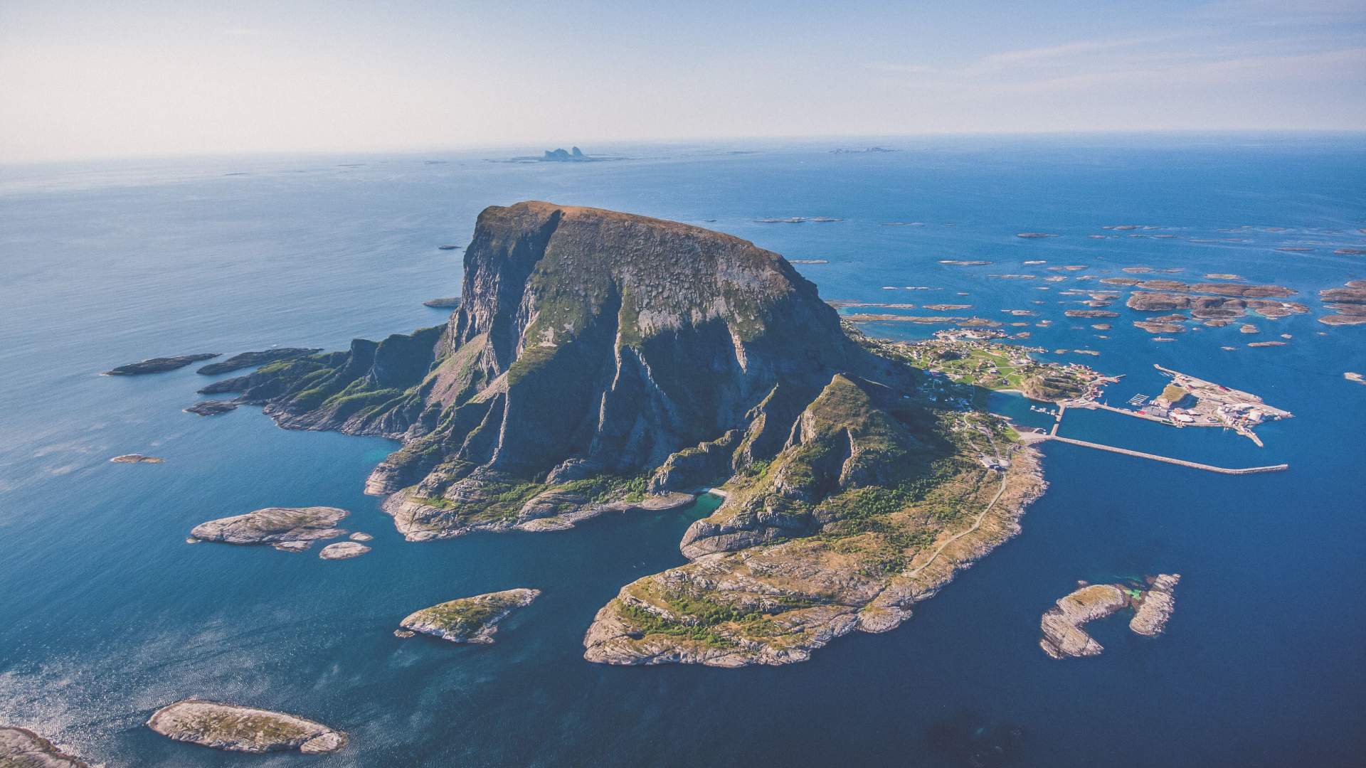 Lovund Hotell