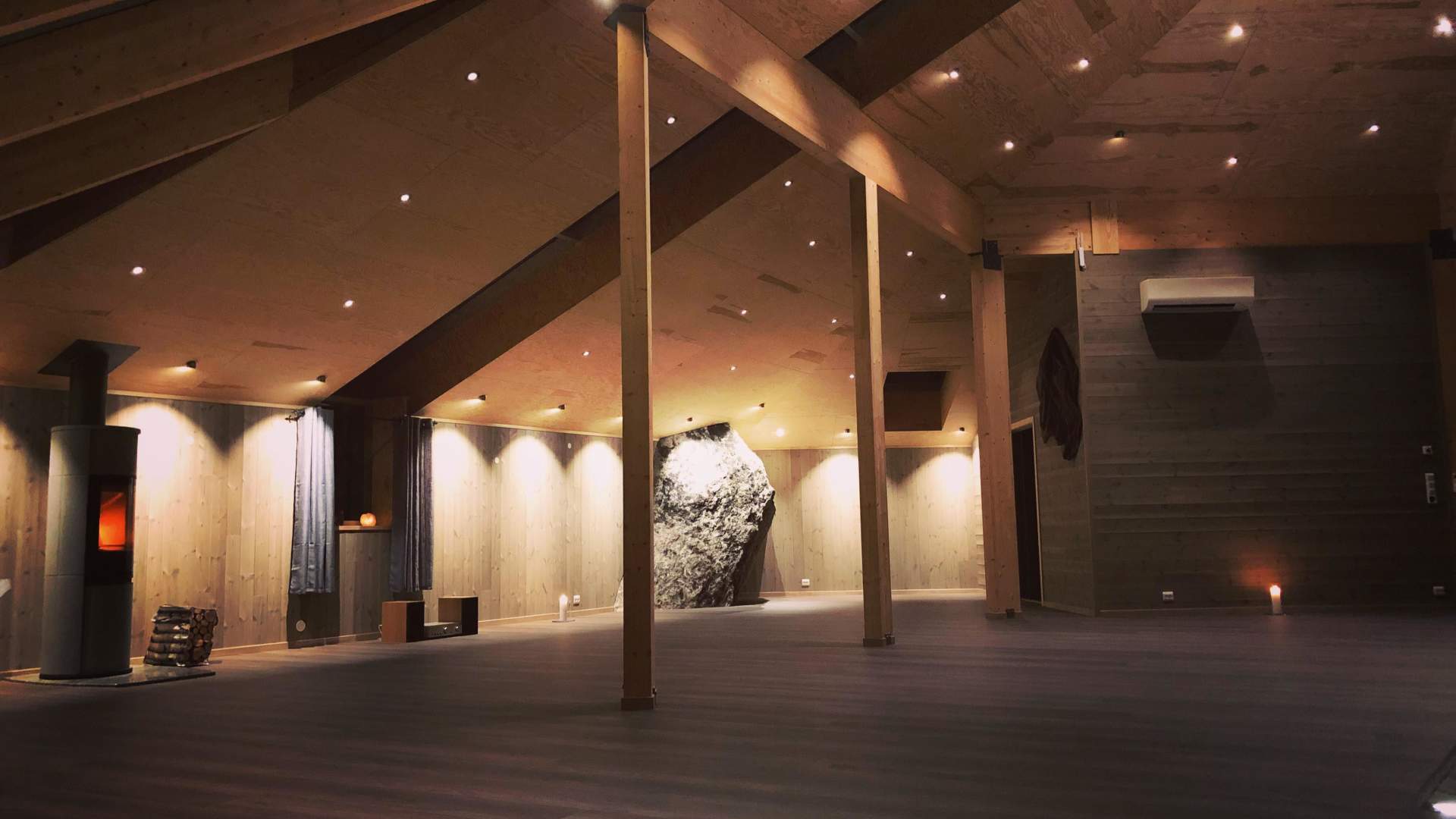 Blue Mountain Hall | Melkevoll Bretun