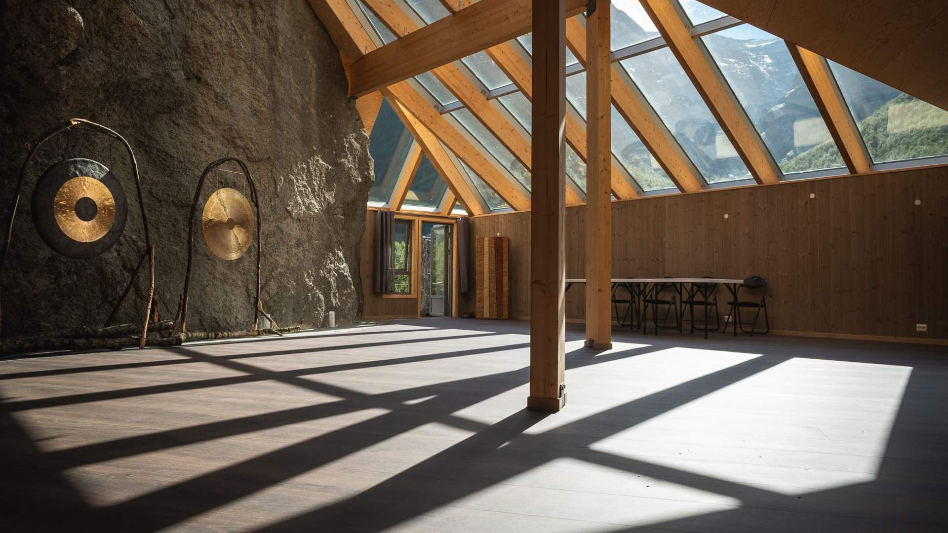 Blue Mountain Hall | Melkevoll Bretun