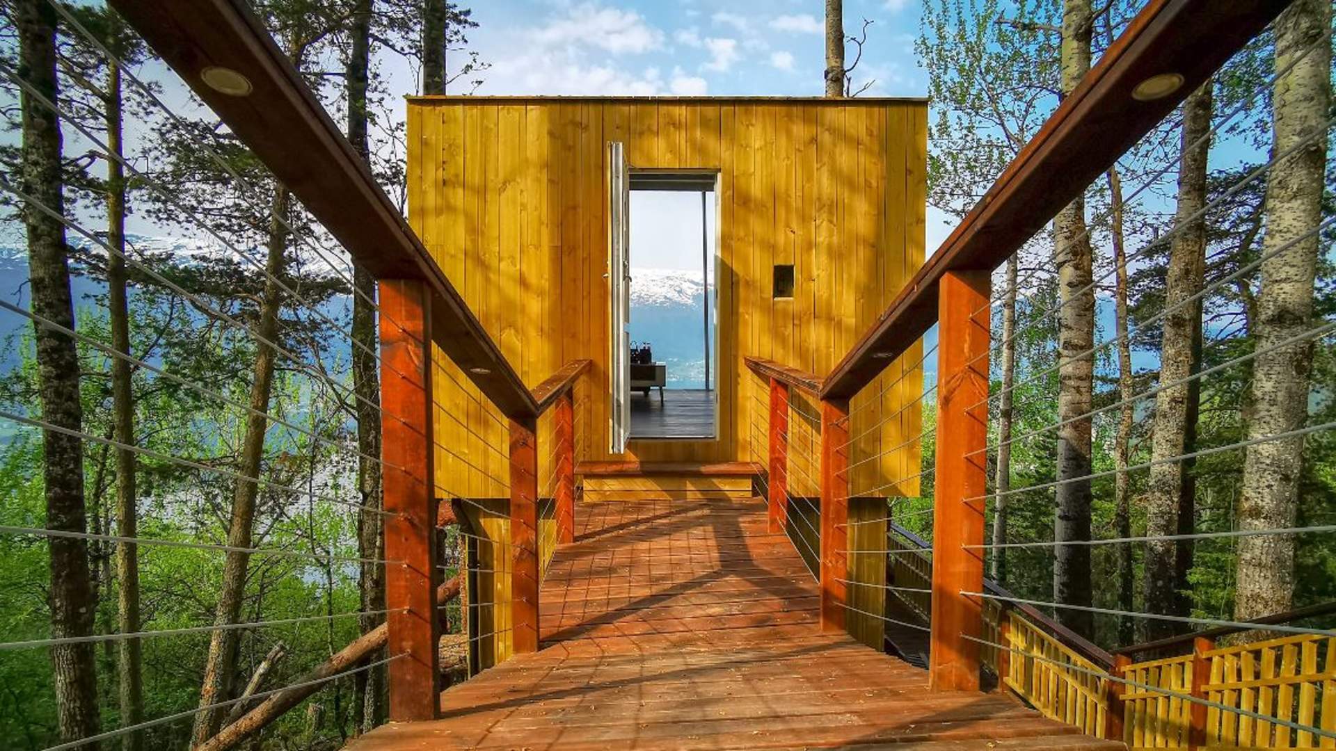 Engeset Trehytter (Tree Houses)
