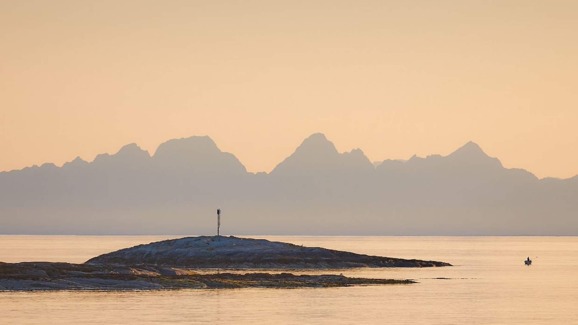 Skrova Island Evening Cruise