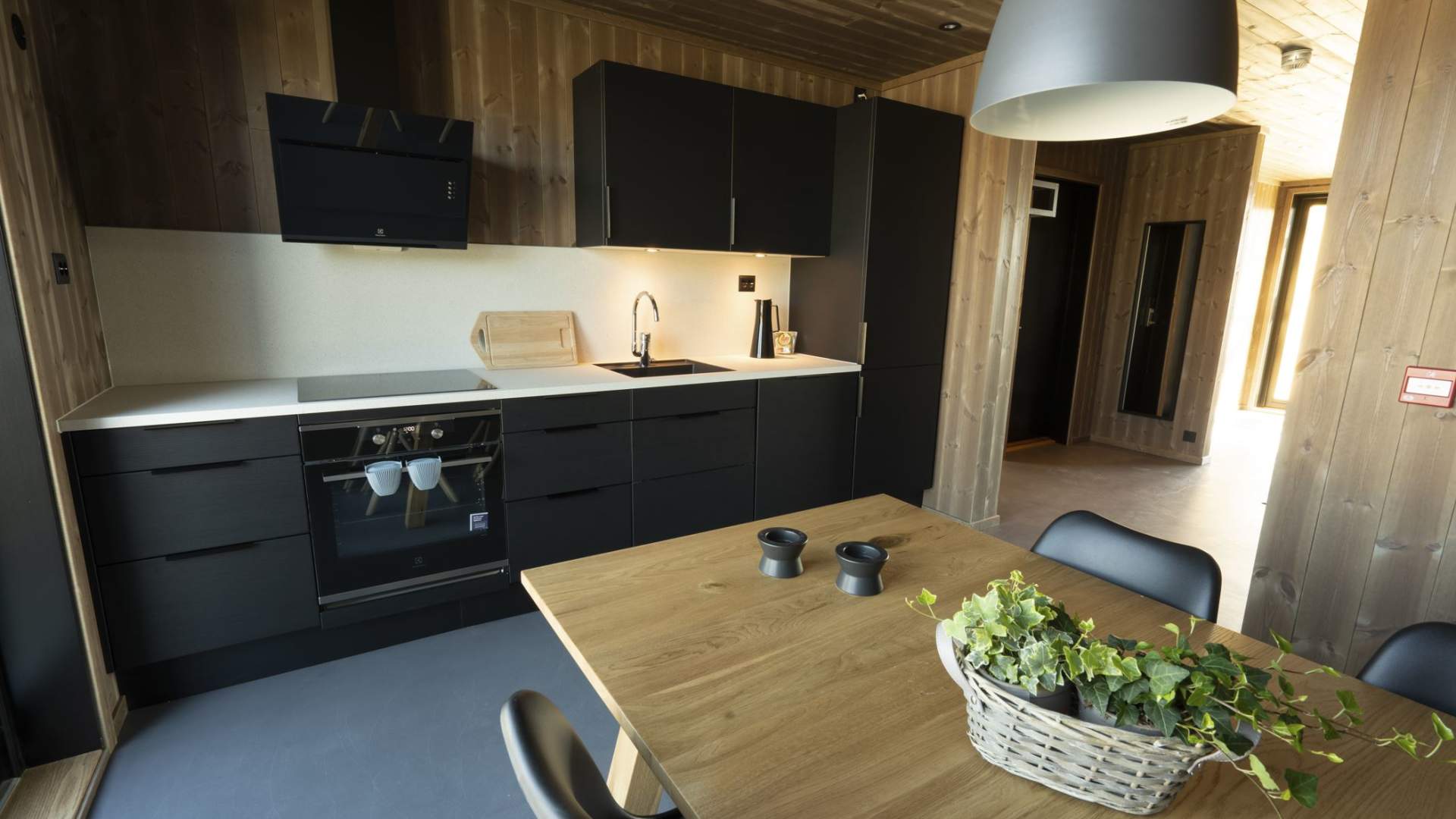 Risøyhamn Sjøhus kitchen