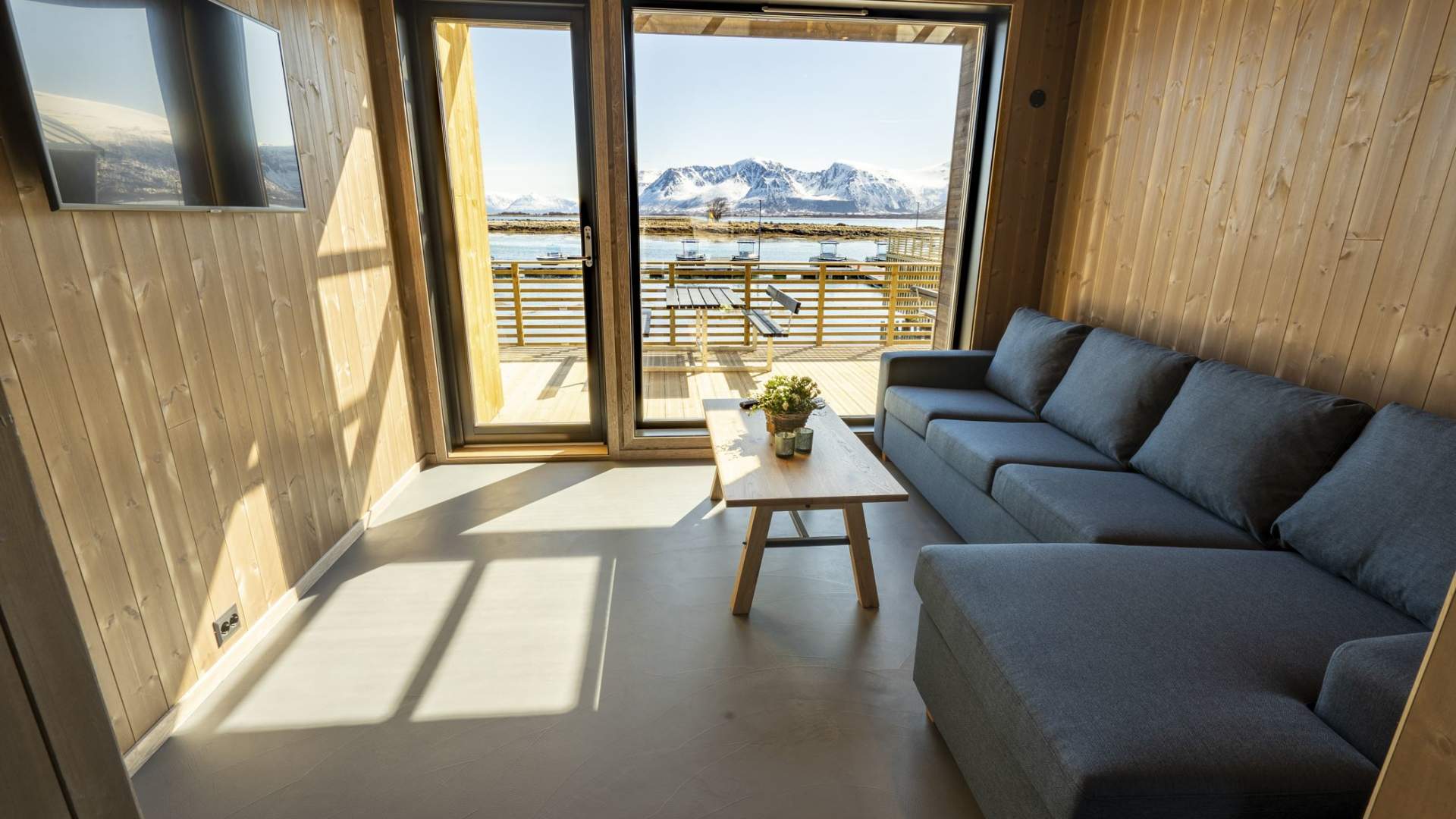 Risøyhamn Sjøhus living room