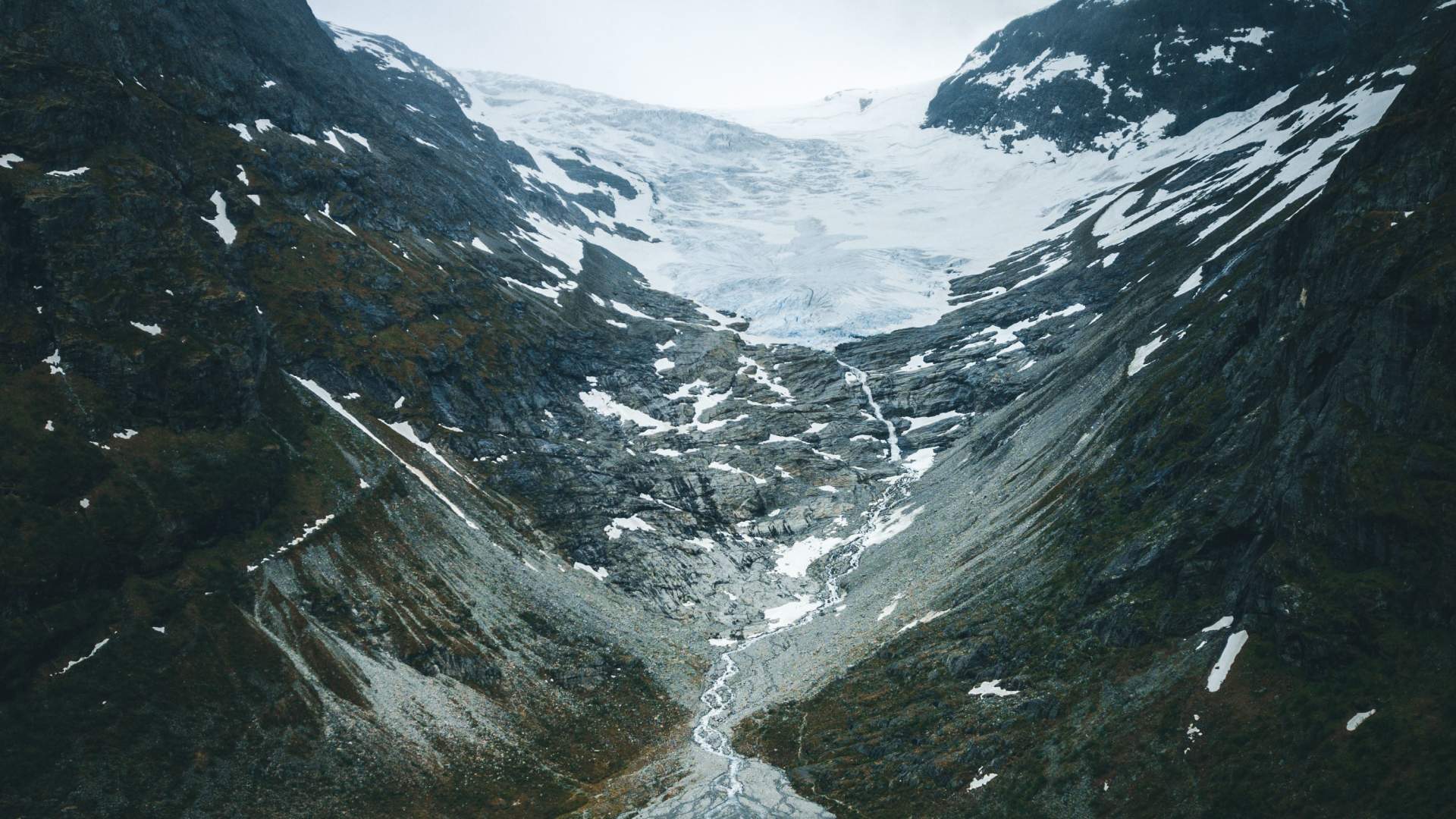 Bødalsbreen glacier