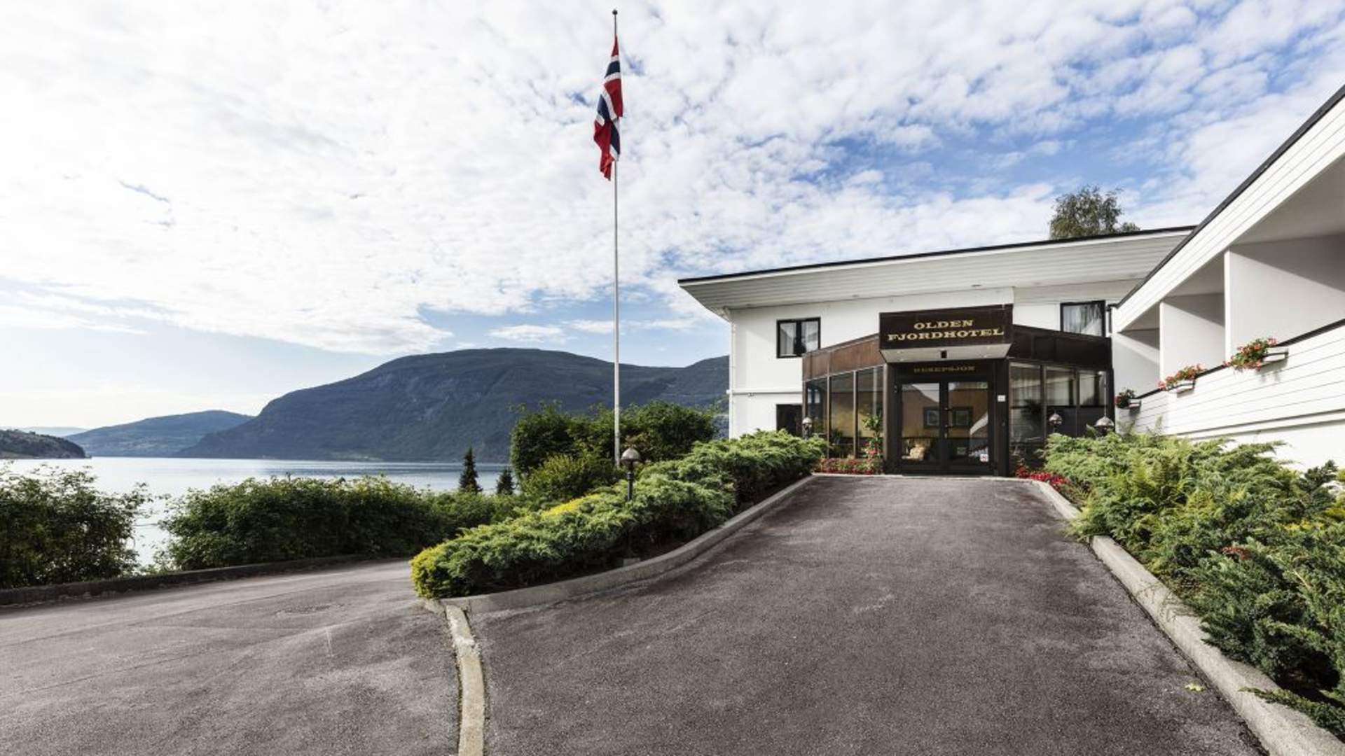 Olden Fjordhotel