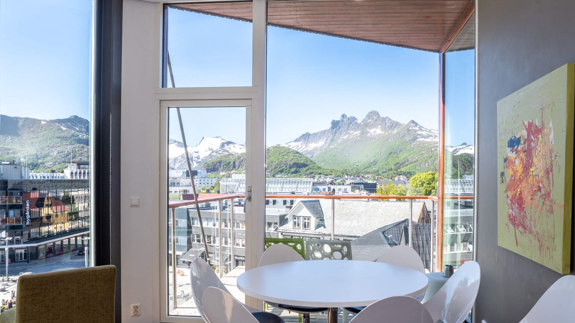 Nordis Apartments