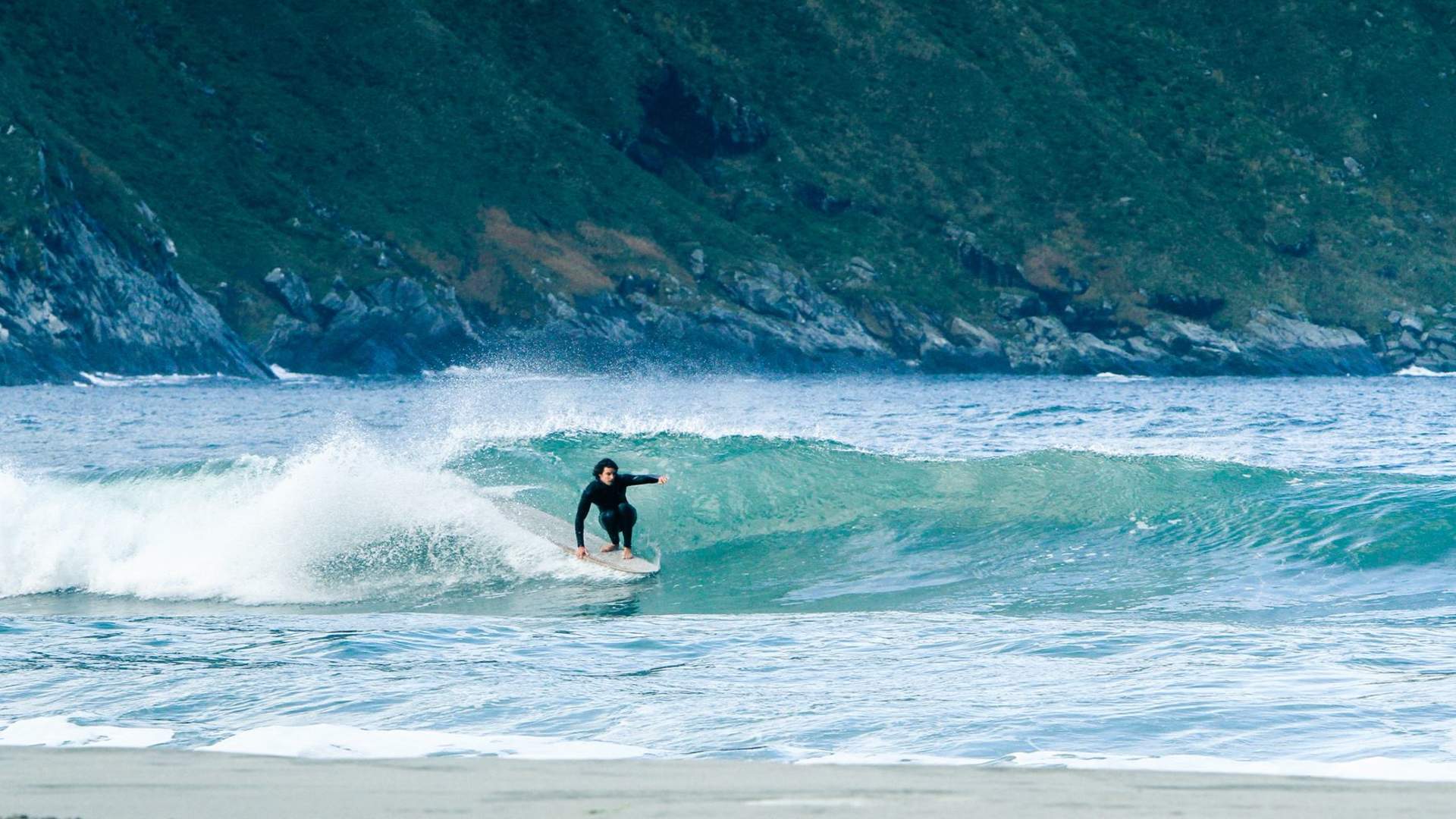 Winter surfing at Stad