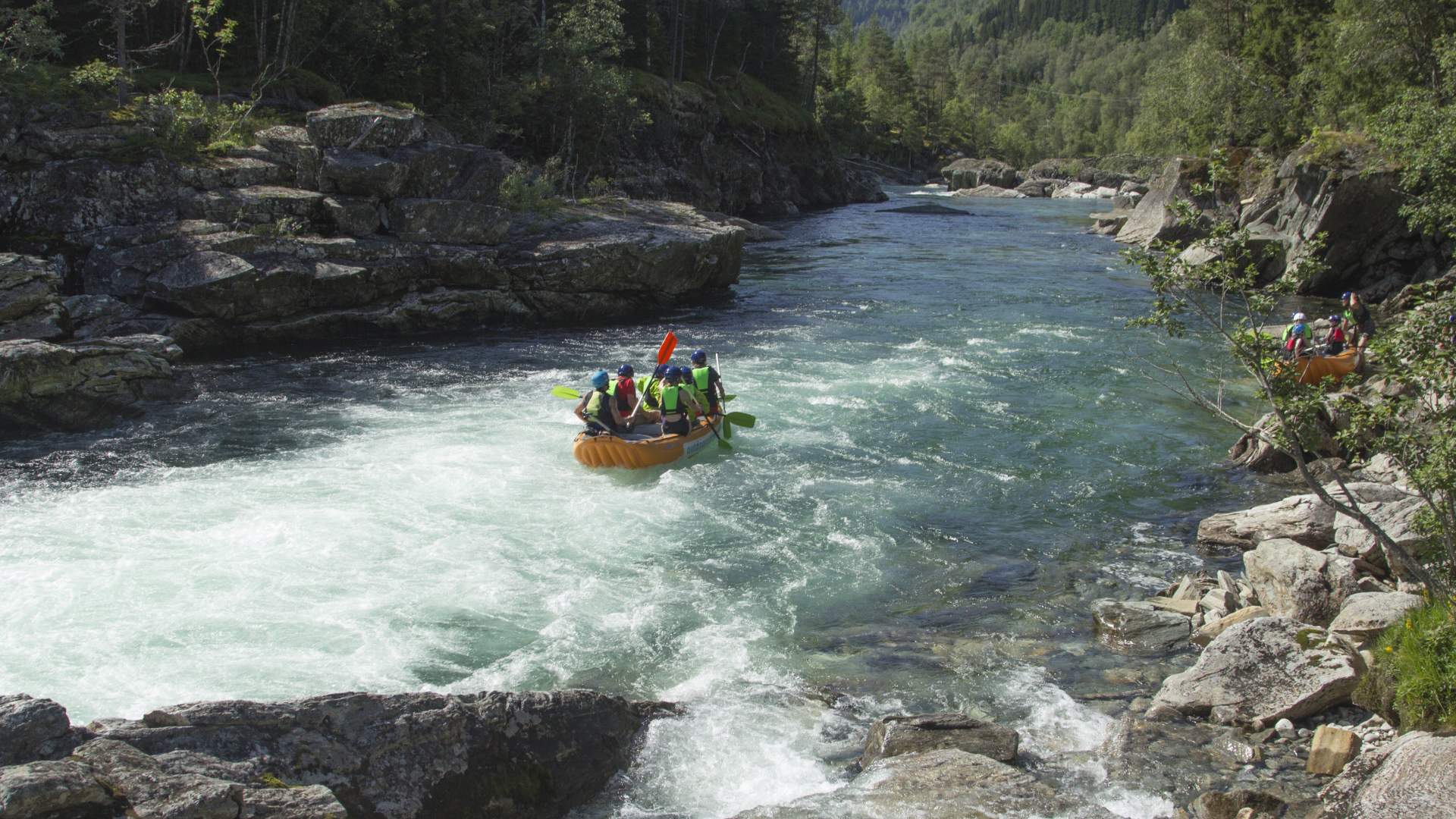 Whitewater Rafting - Raundalselva, grade 3, Outdoor Norway