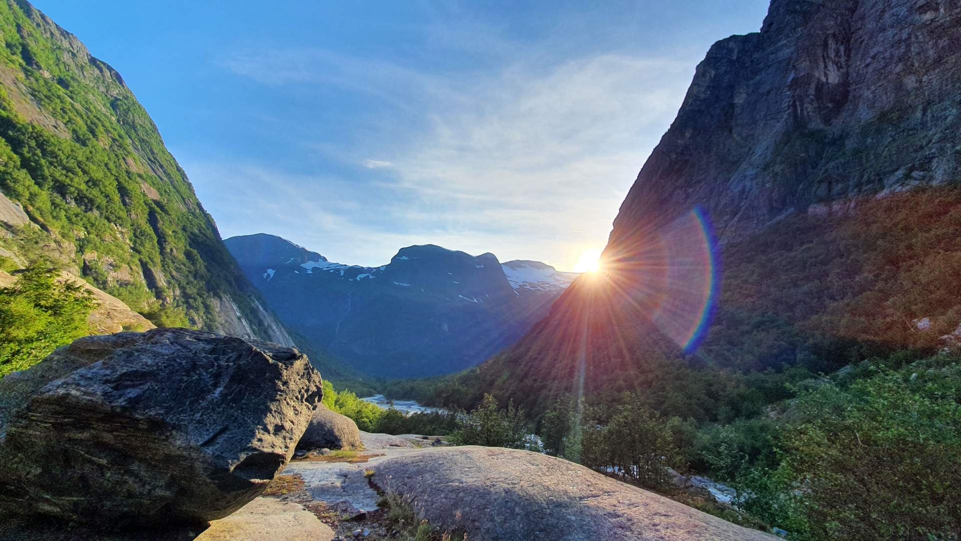 Brenndalen og Brenndalsbreen
