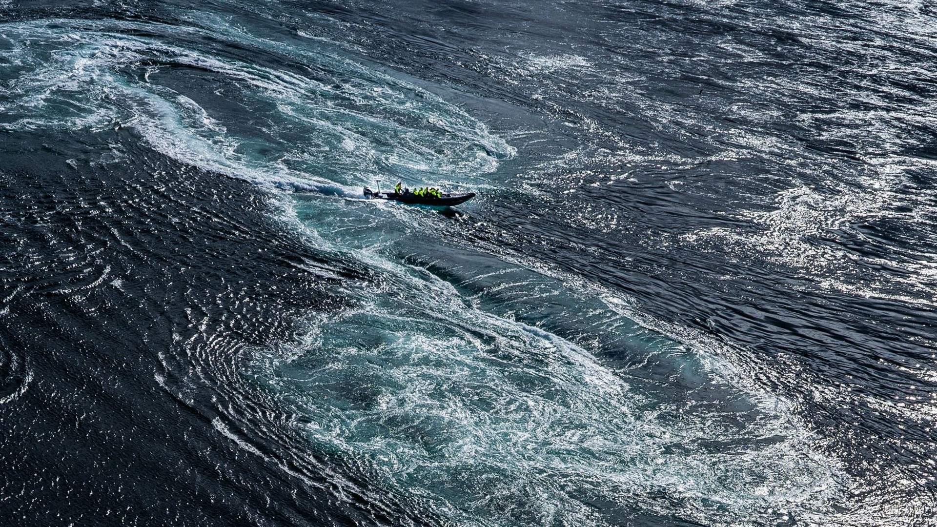 RIB to Saltstraumen with Sea Eagle Safari - Explore Salten