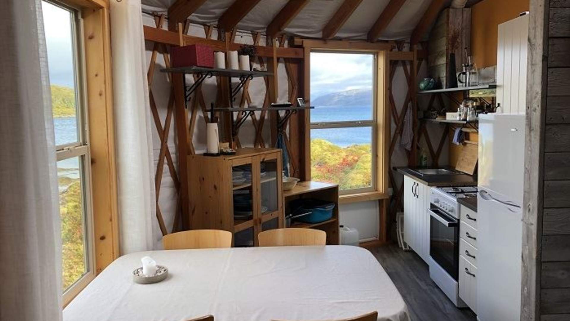 Yurt - In the Ocean gap