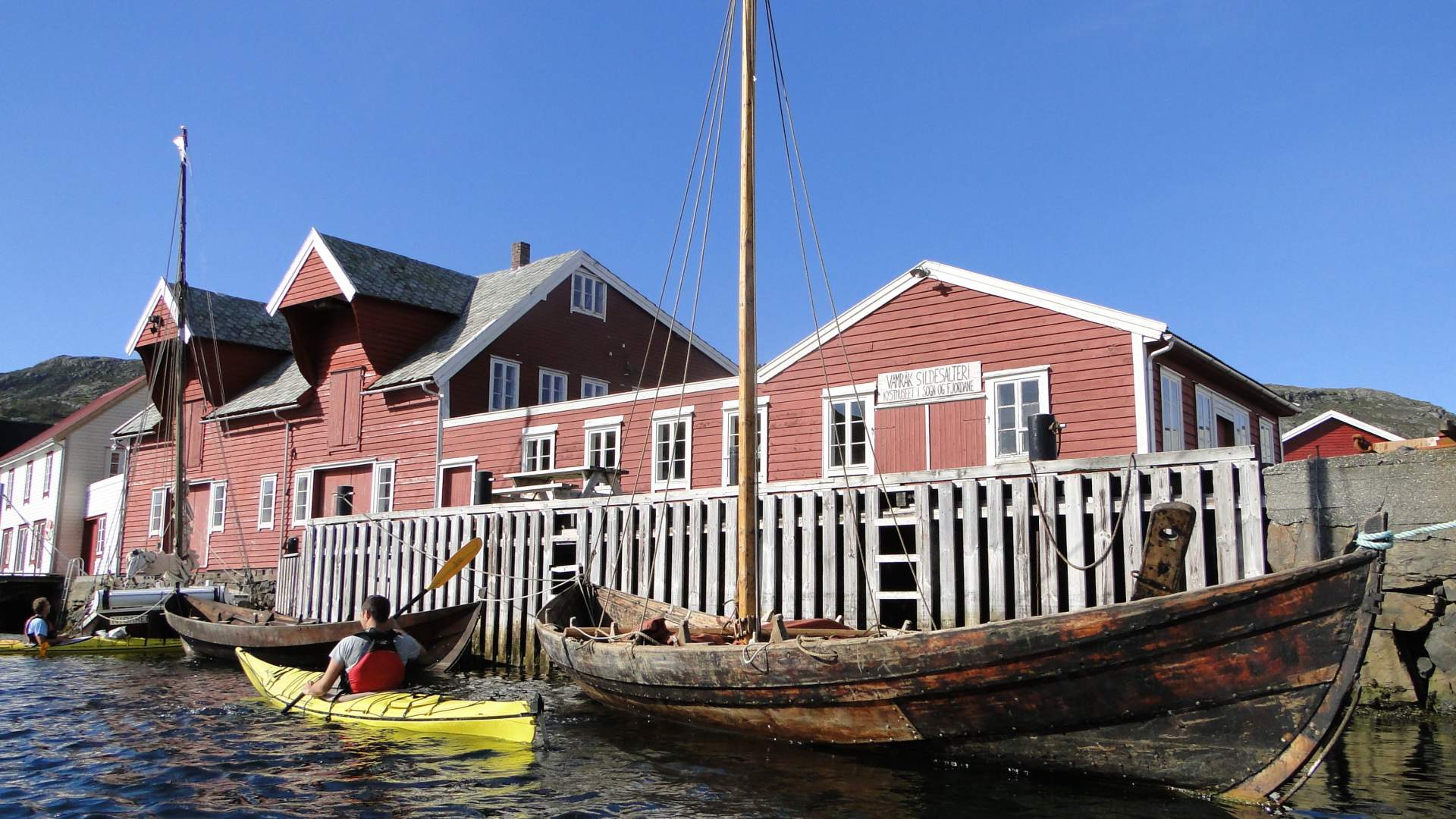 Kajakk Bremanger frå fiskeværet Kalvåg | 3 timar