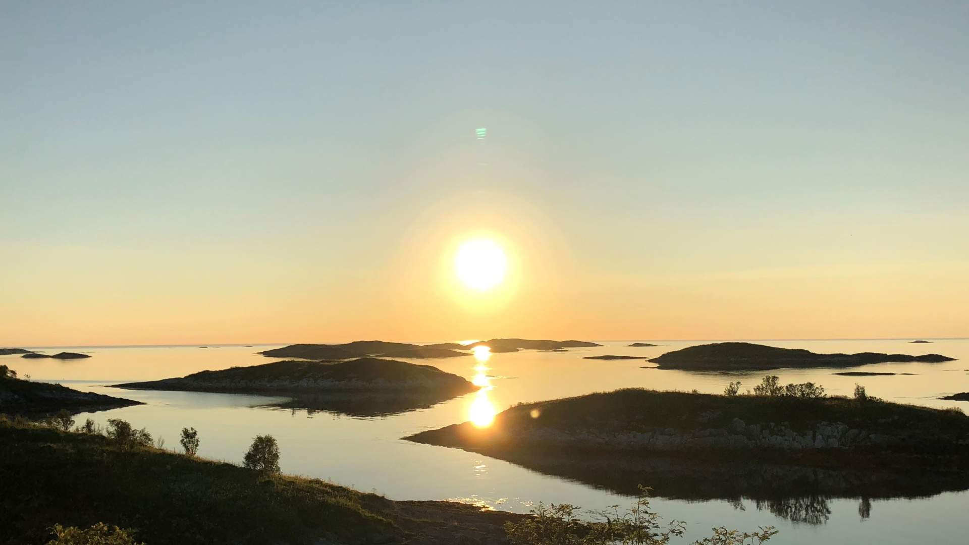 Tour de Senja by e-bike in the Midnight Sun
