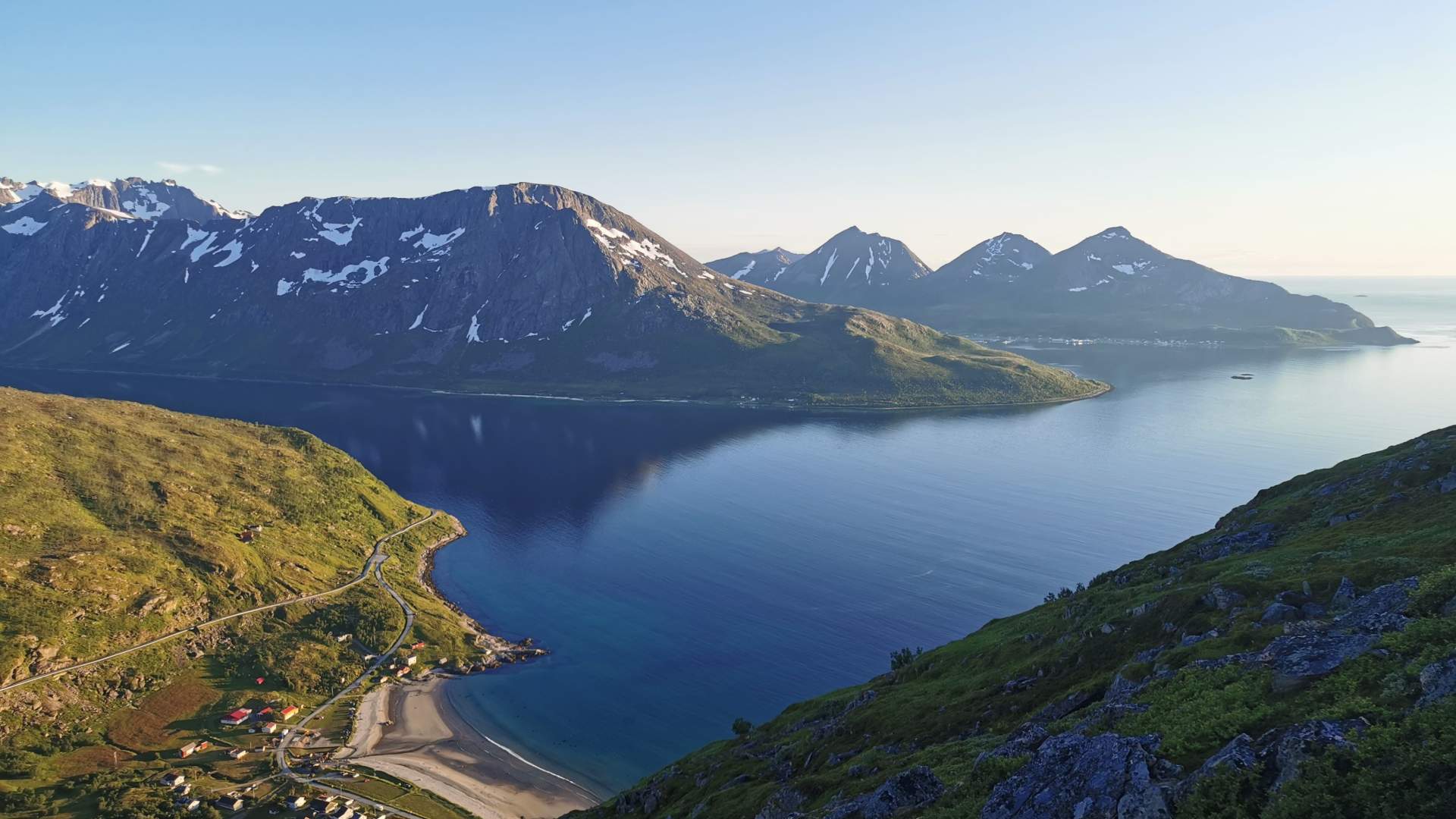 Grøtfjord beach