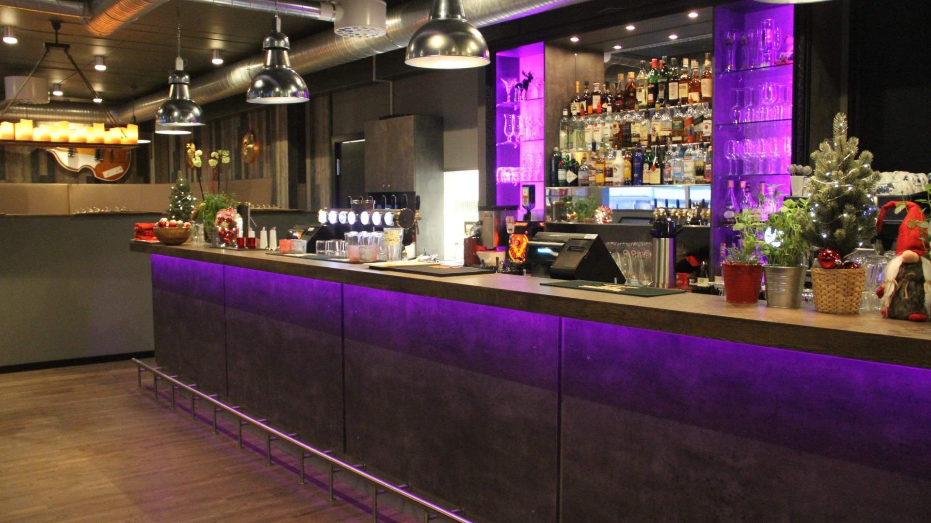 KRED Pub & Cafè