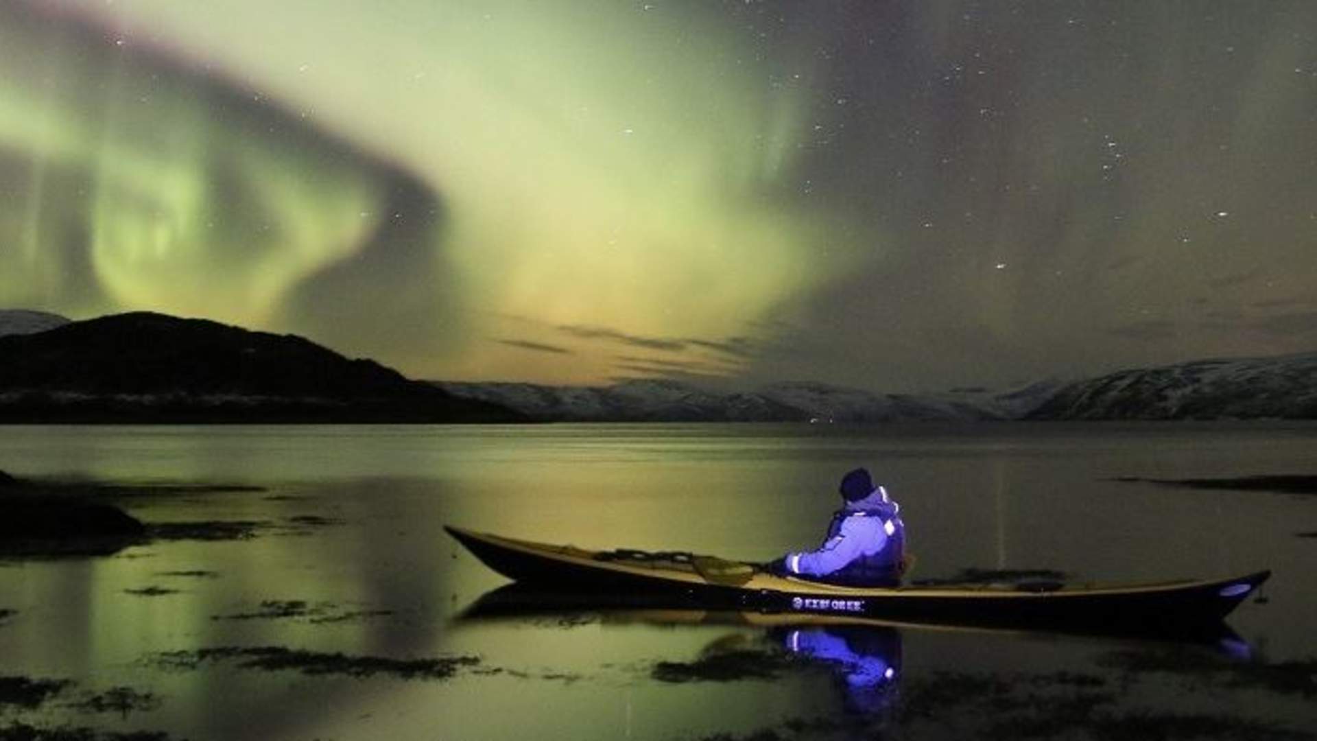 Private three days Arctic Camp with winter kayaking - all inclusive