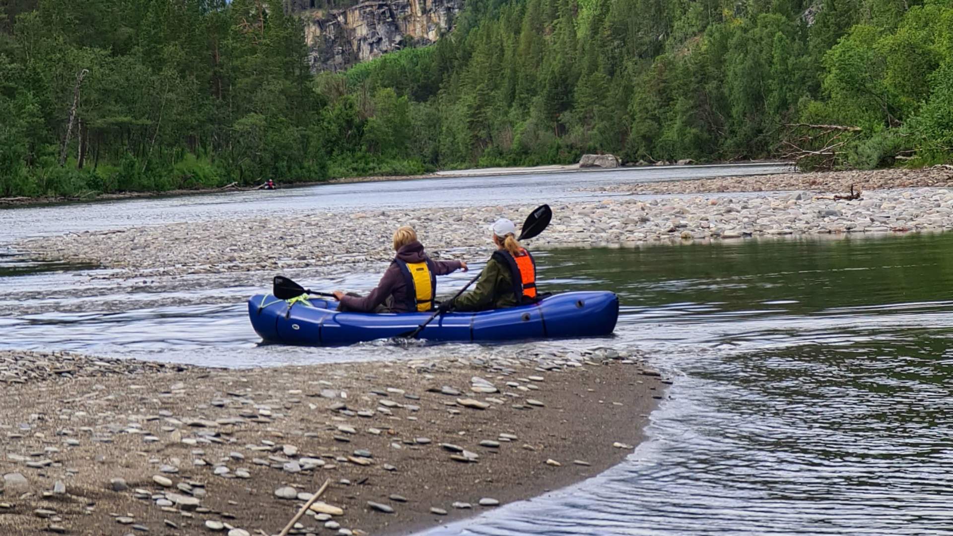 Packraft Reisa river