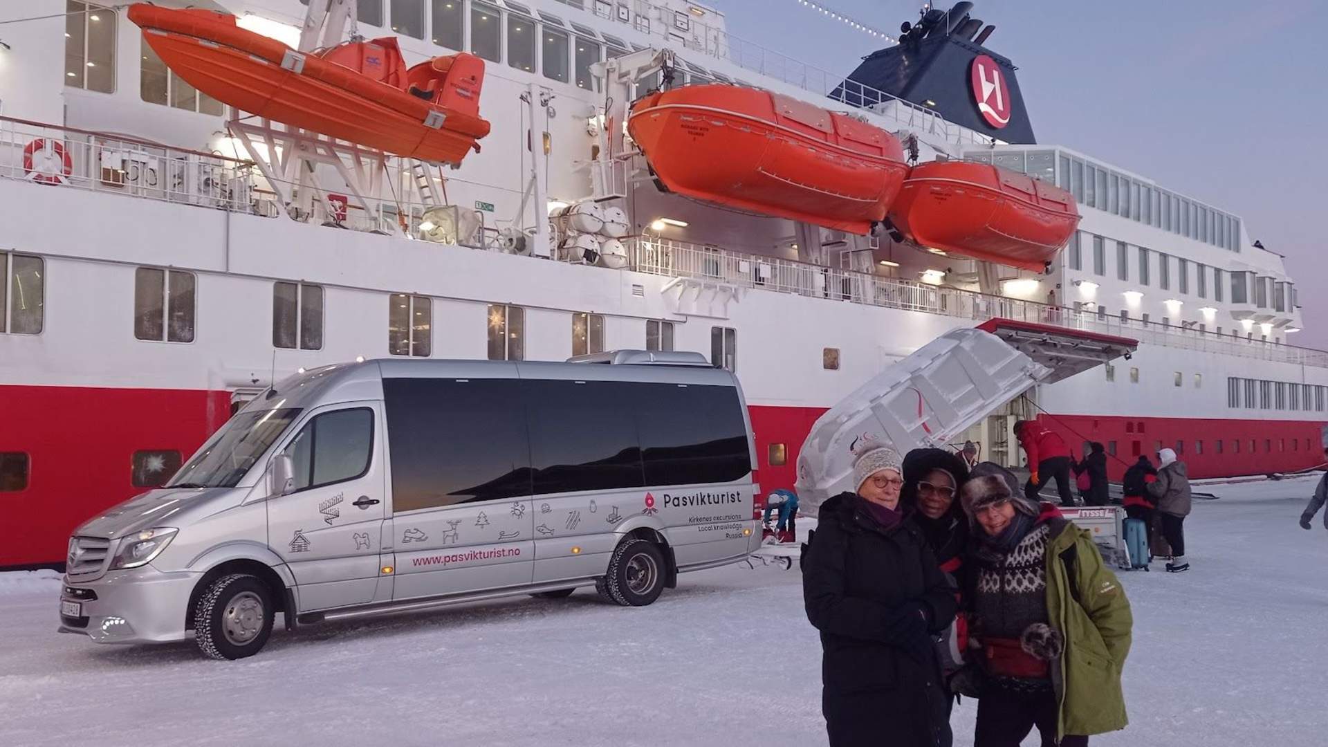 Booking Kirkenes Minibuss - Transport og privat sightseeing i Kirkenes og Finnmark
