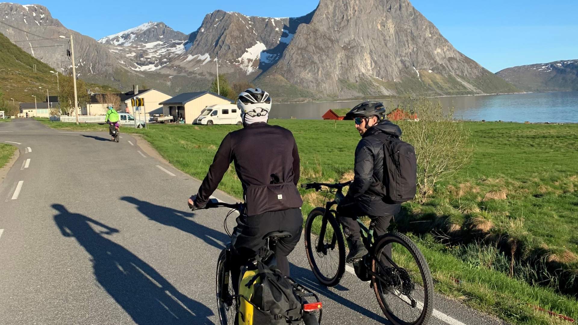 4 dagers elsykkeltur på yttersia av Senja