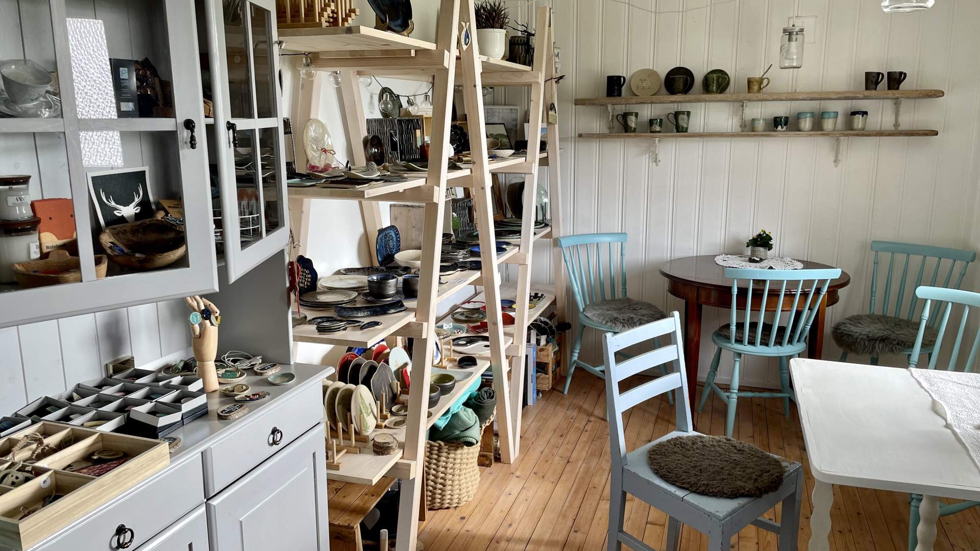Inside Keramikk Kafé Blå