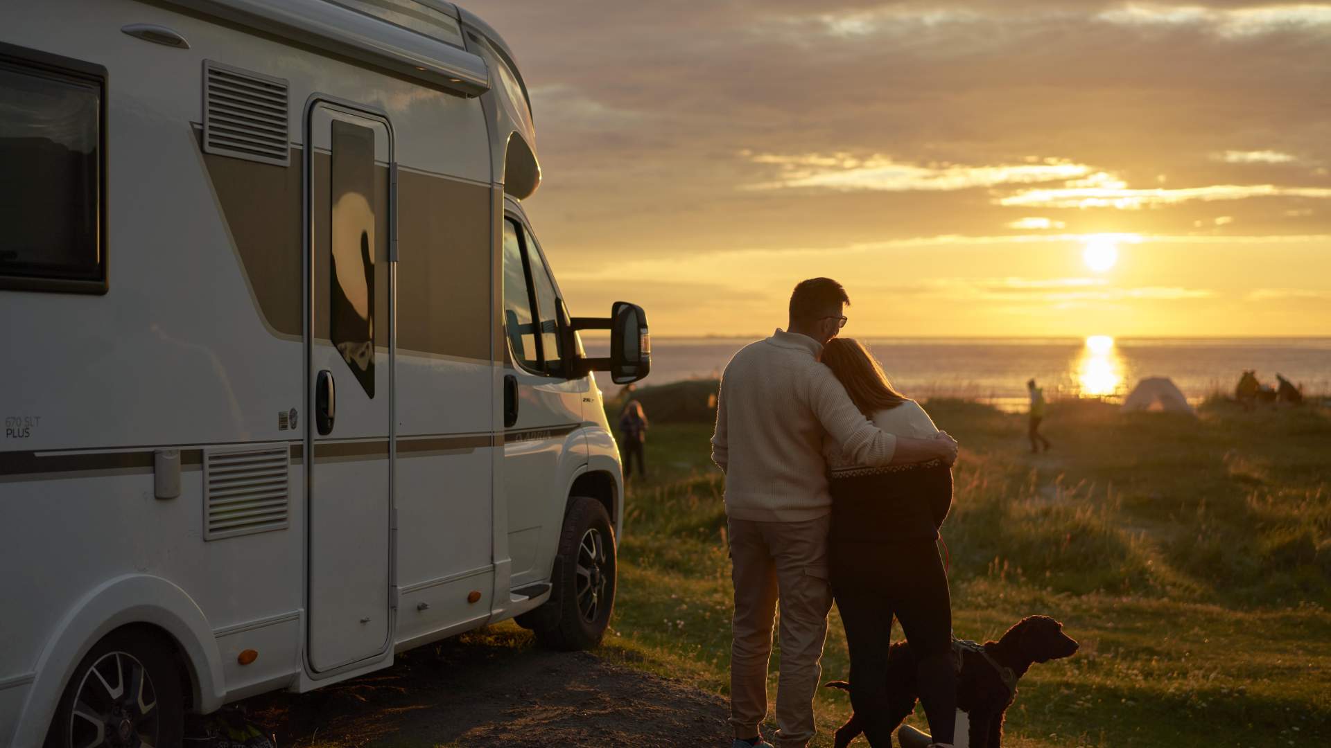 Camping by the midnight sun - Lofoten Beach Camp