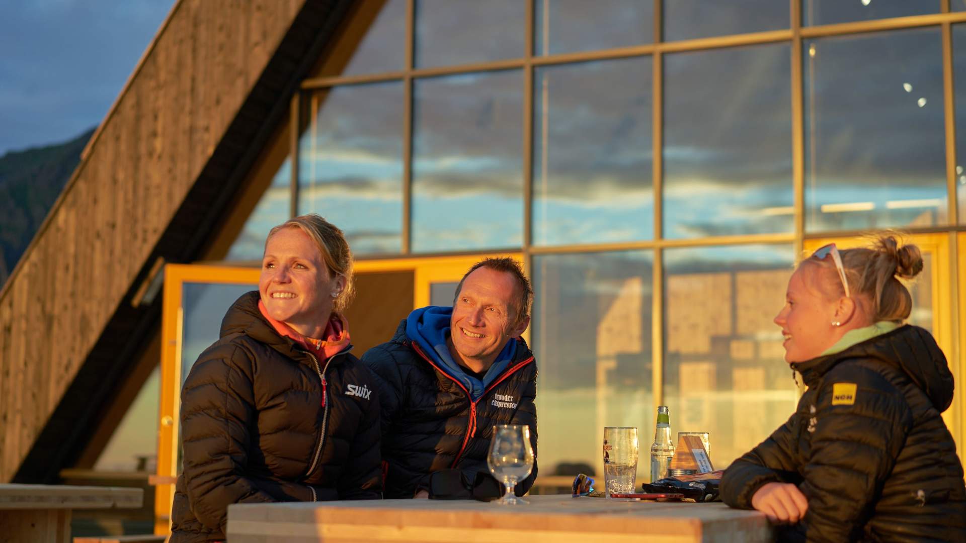 Camping by the midnight sun - Lofoten Beach Camp