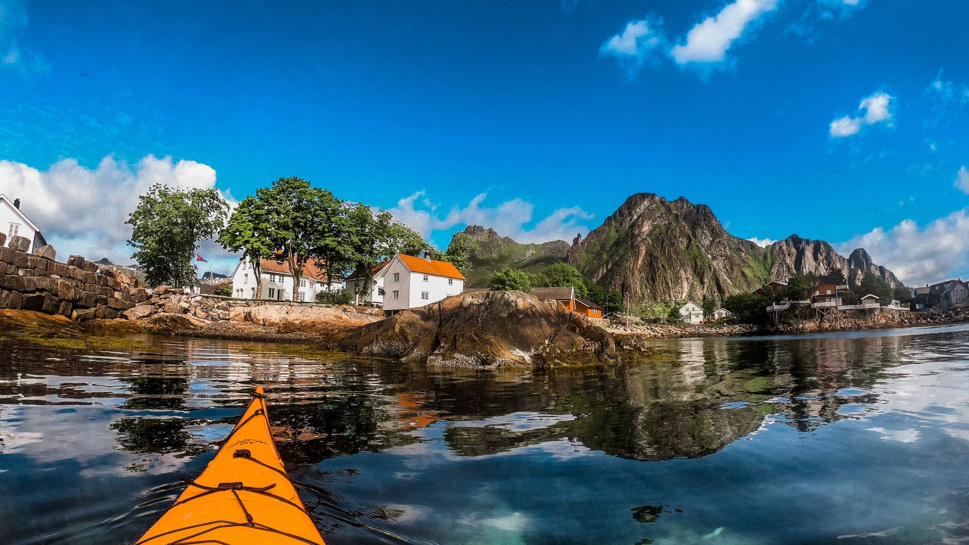 Kajakktur fra Svolvær med XXLofoten
