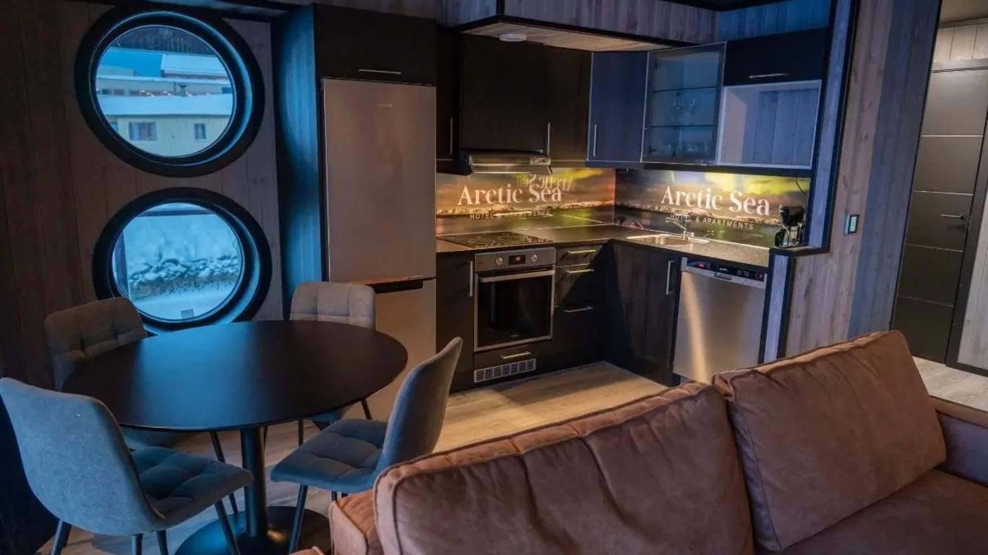 Arctic Sea Hotel & Apartments