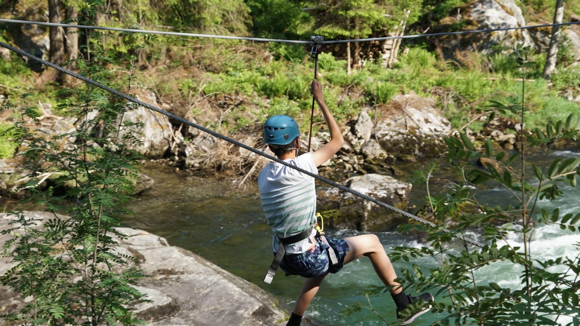 Klatrepark Stor Løype og Ziplinepark, Pakke frå Voss Active