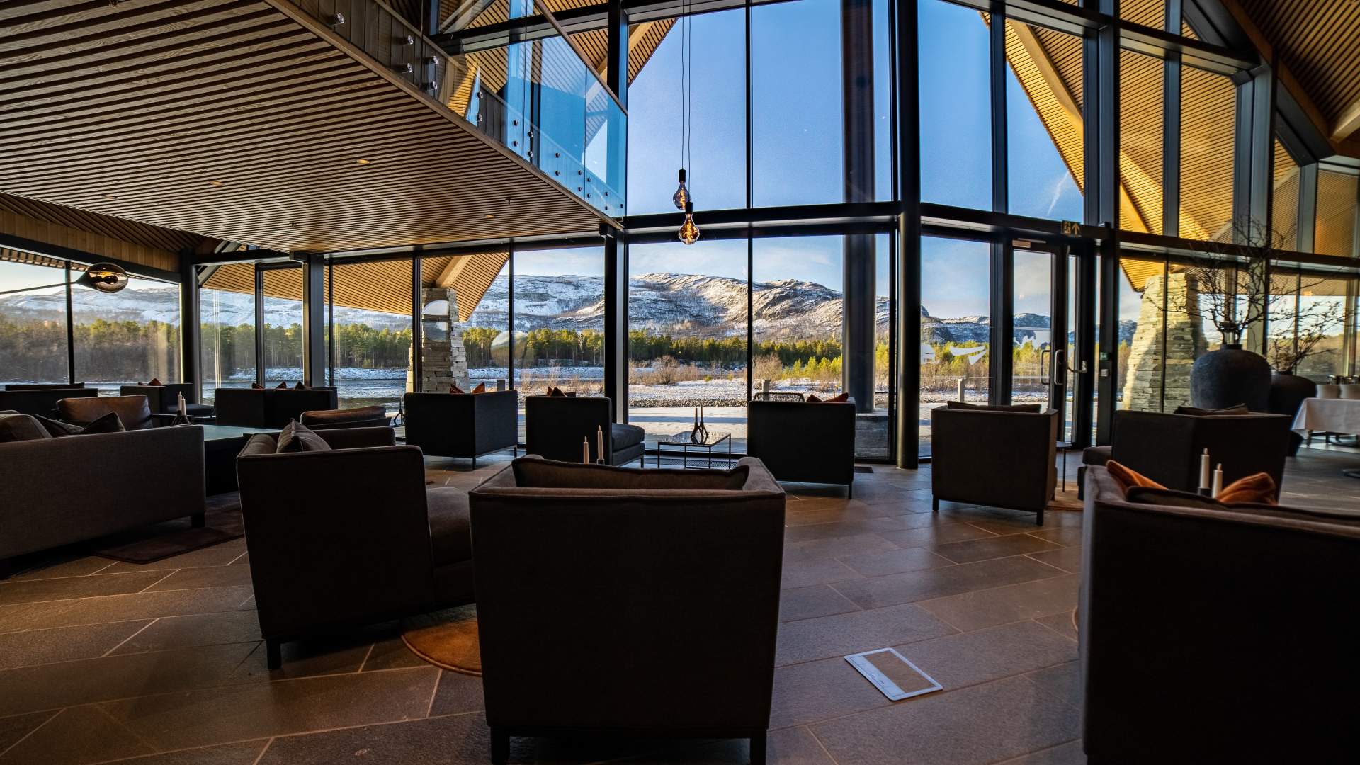 Arctic Wilderness Lodge