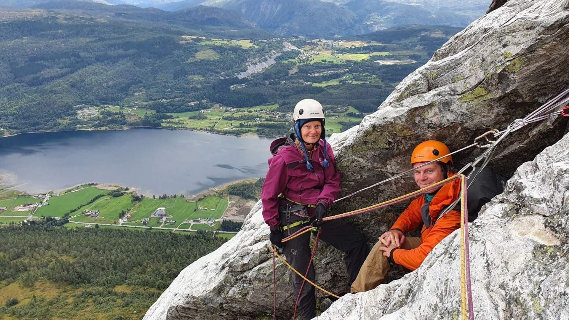 Lønahorgi Mountain Climb, with Wild Voss
