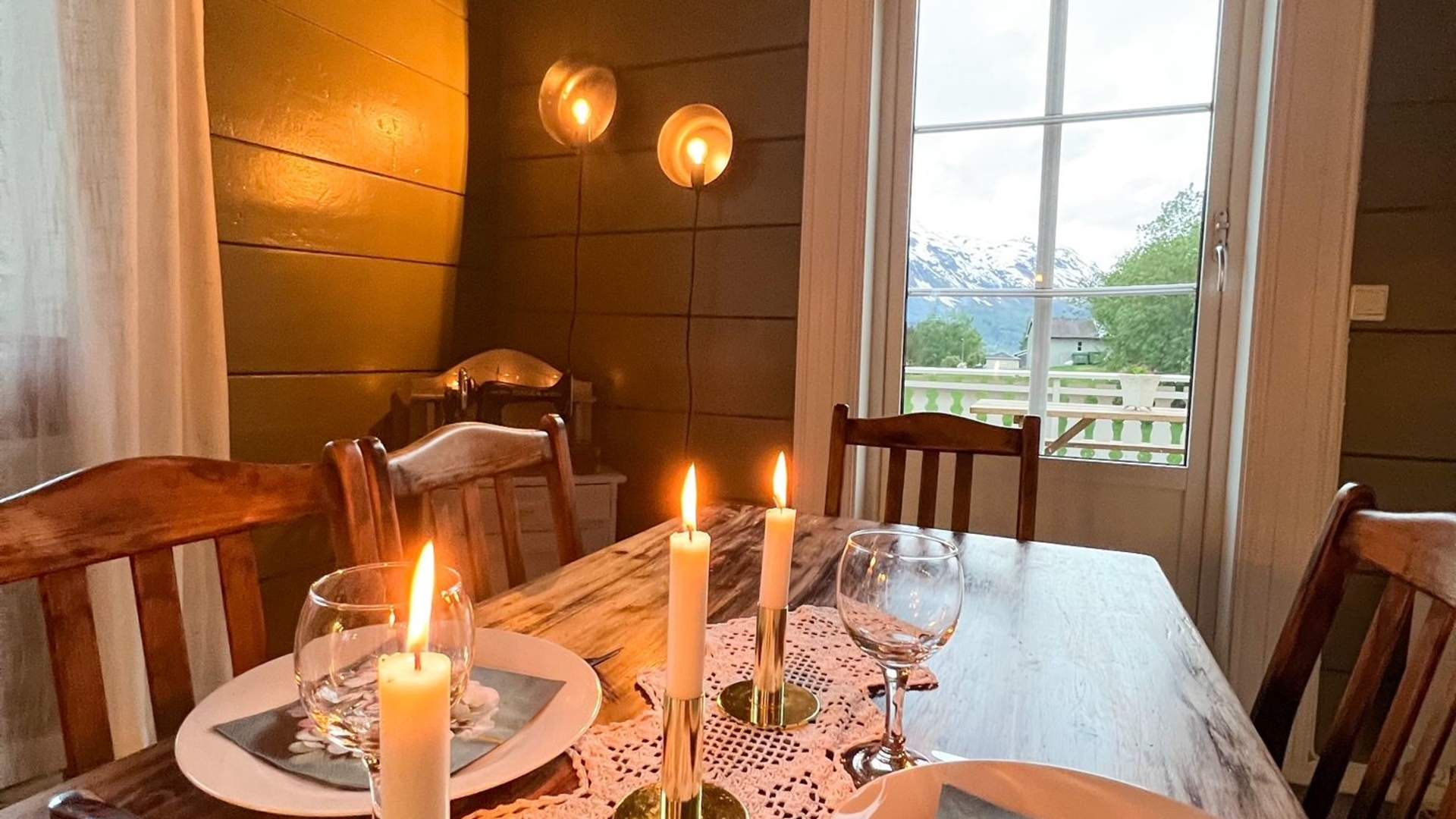 Vollsnes Guest House