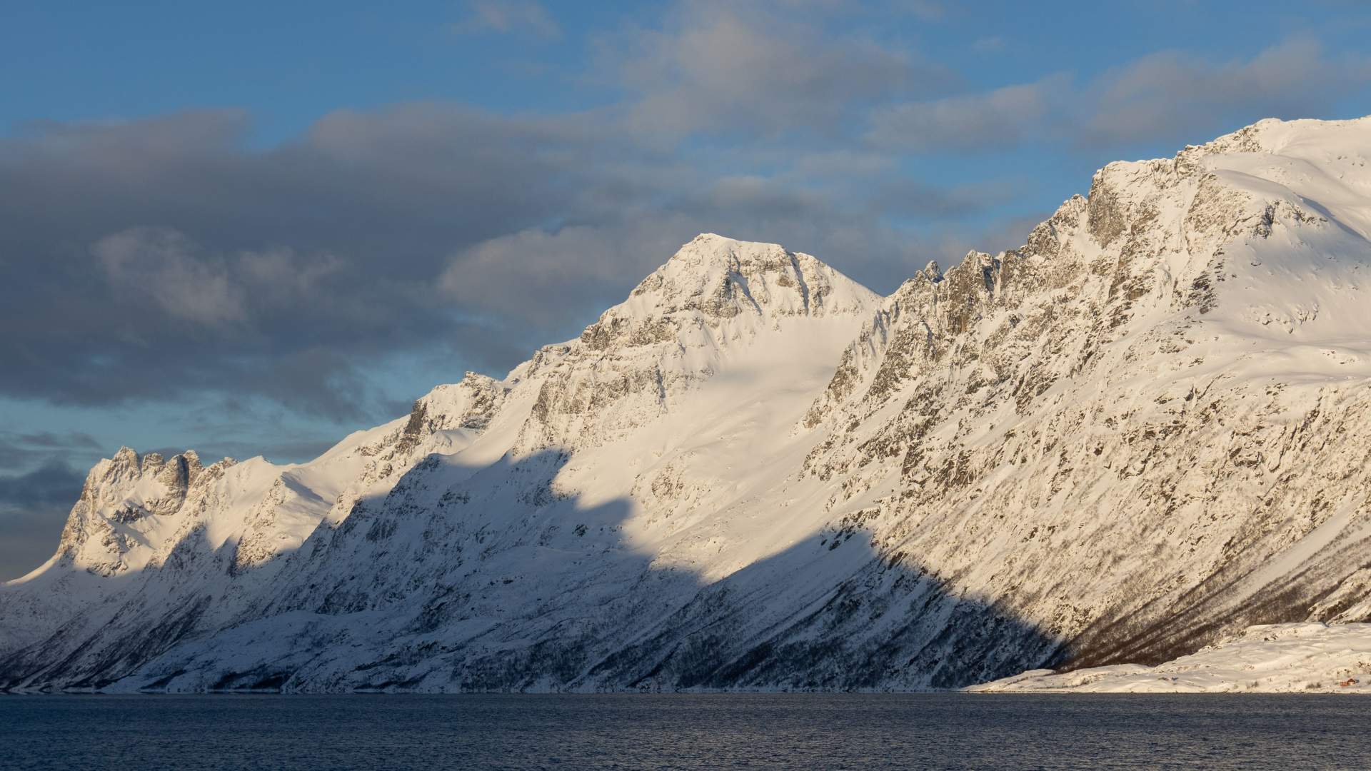 Sommarøy Arctic day trip- a round tour of Kvaløya island