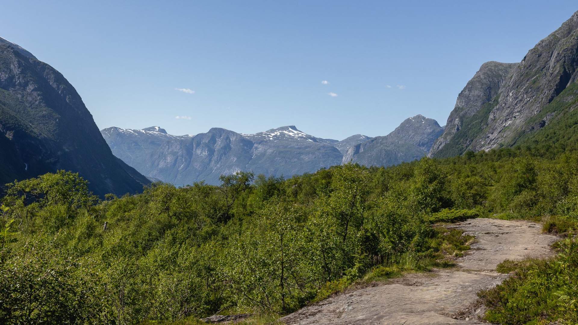 Erdalsbreen glacier