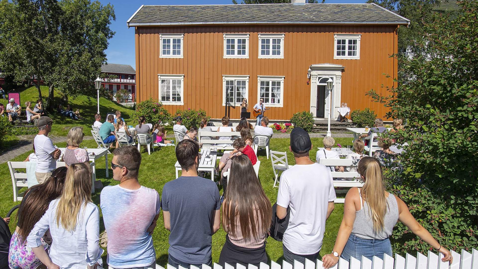 Ørnes handelssted