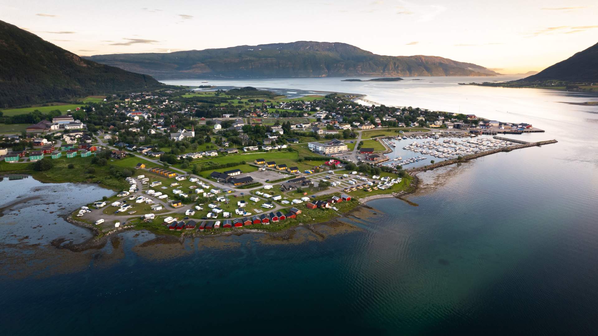 Topcamp Havblikk Helgeland &#8211; good food and lodging at Nesna