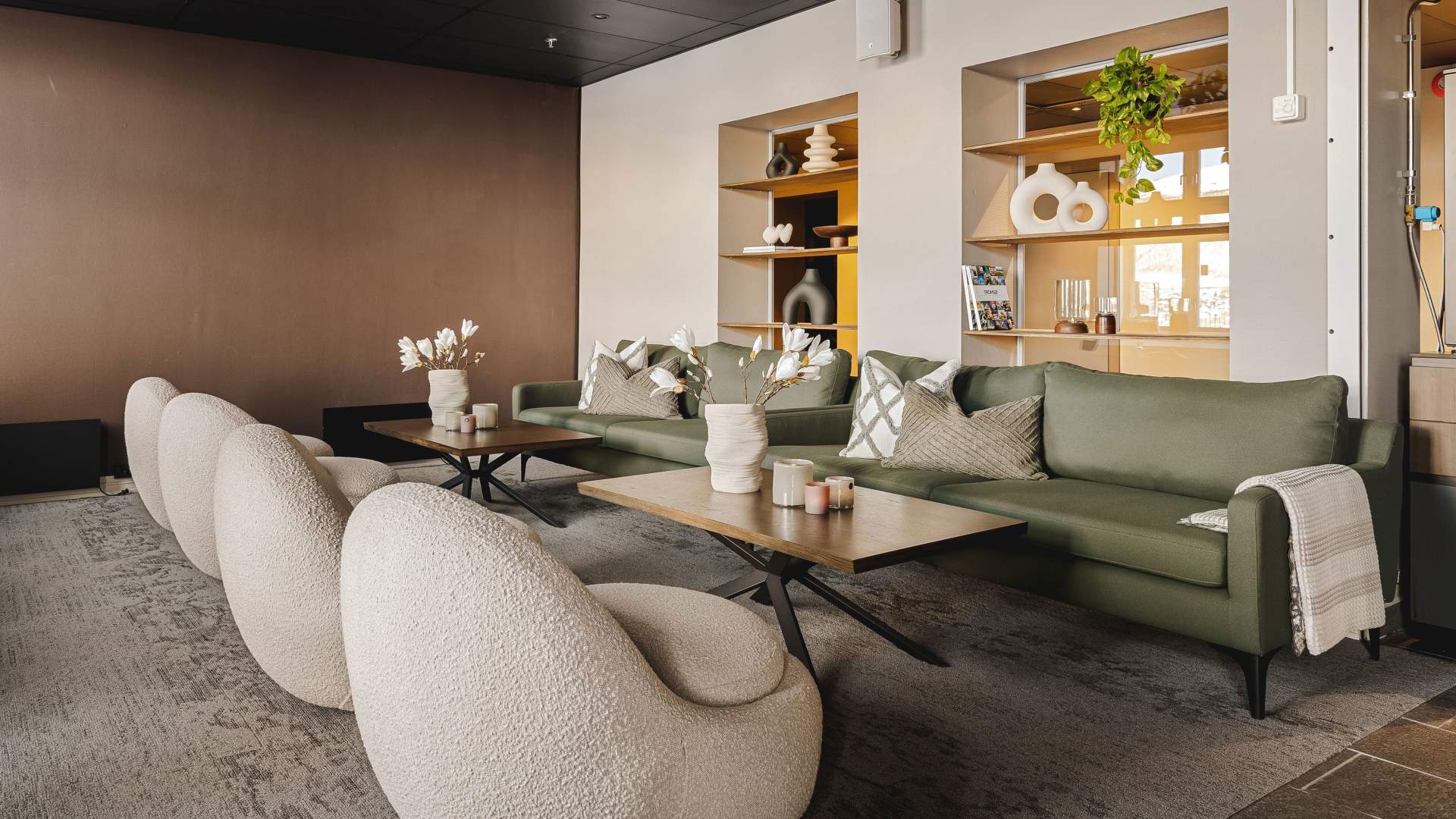 Enter St. Elisabeth Suites