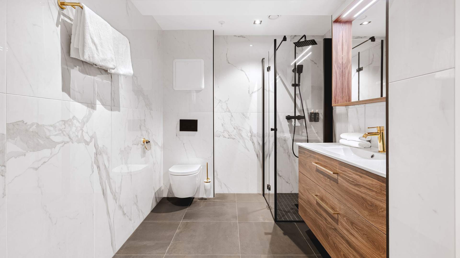 Enter St. Elisabeth Suites