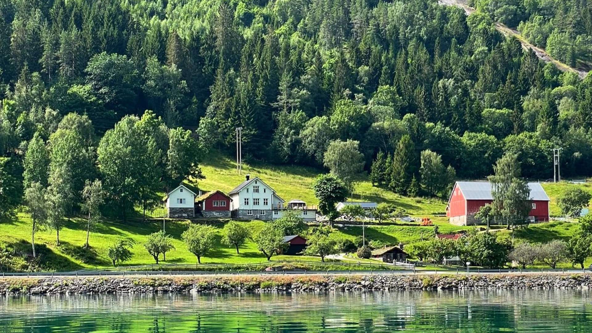 Aarneset Gardstun